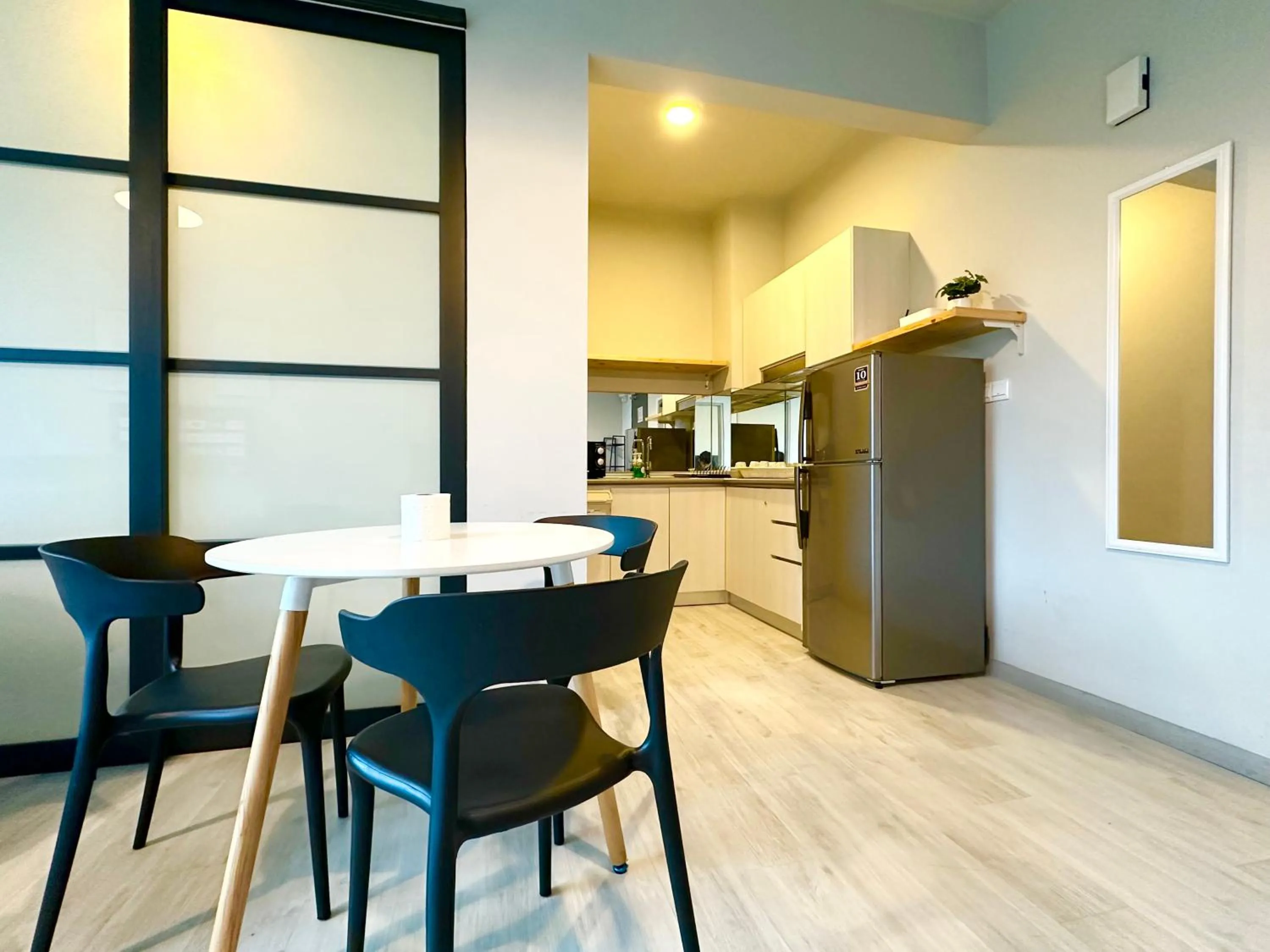 Kitchen or kitchenette in Sunset Seaview Vacation Condos @ Jesselton Quay