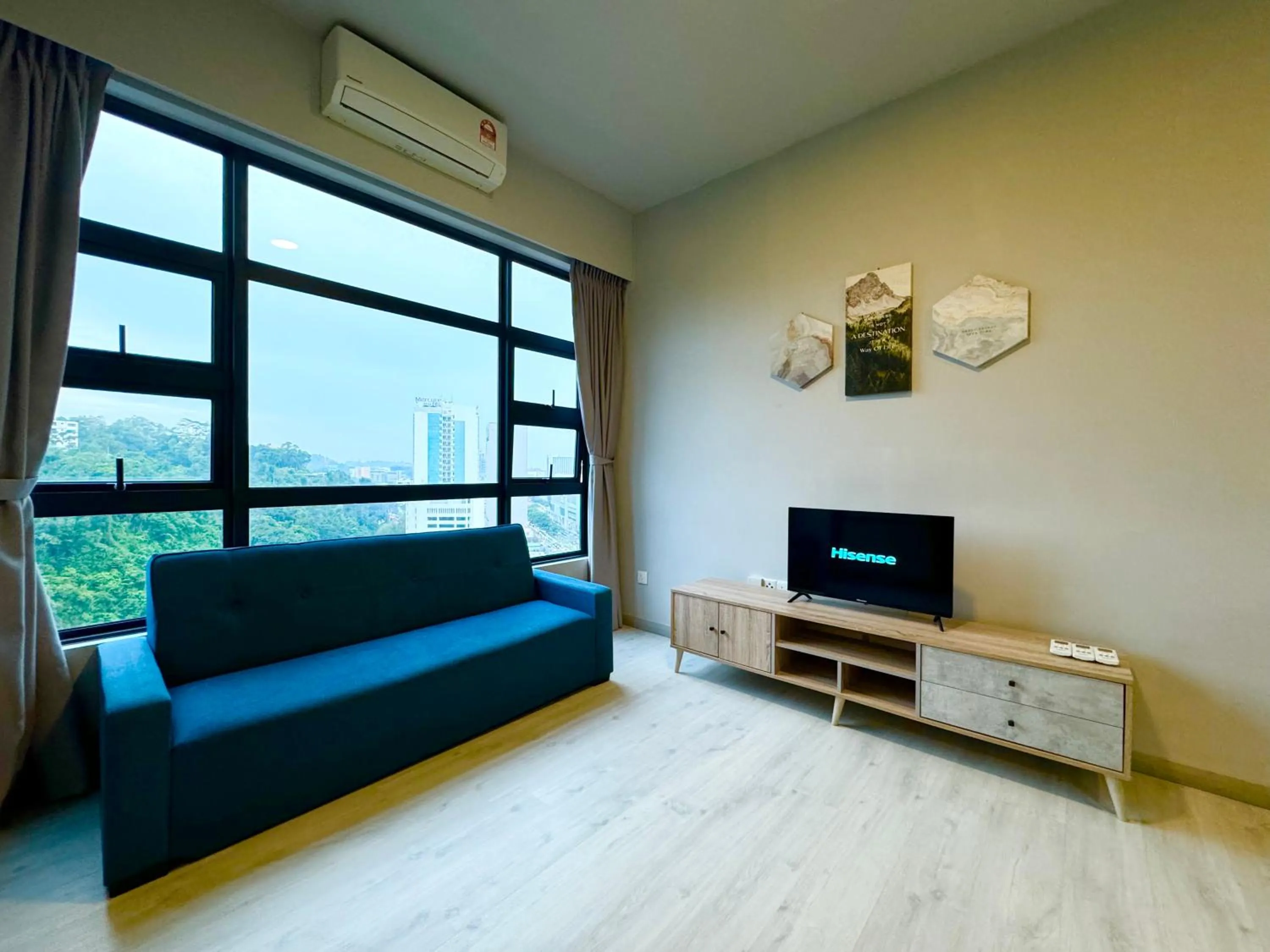 TV and multimedia in Sunset Seaview Vacation Condos @ Jesselton Quay