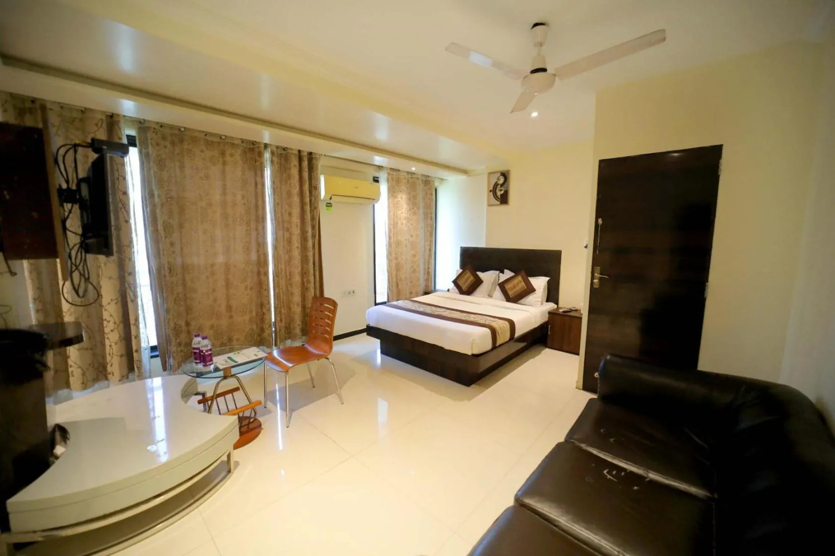 Bed in PANCHVATI RESIDENCY ANDHERI WEST