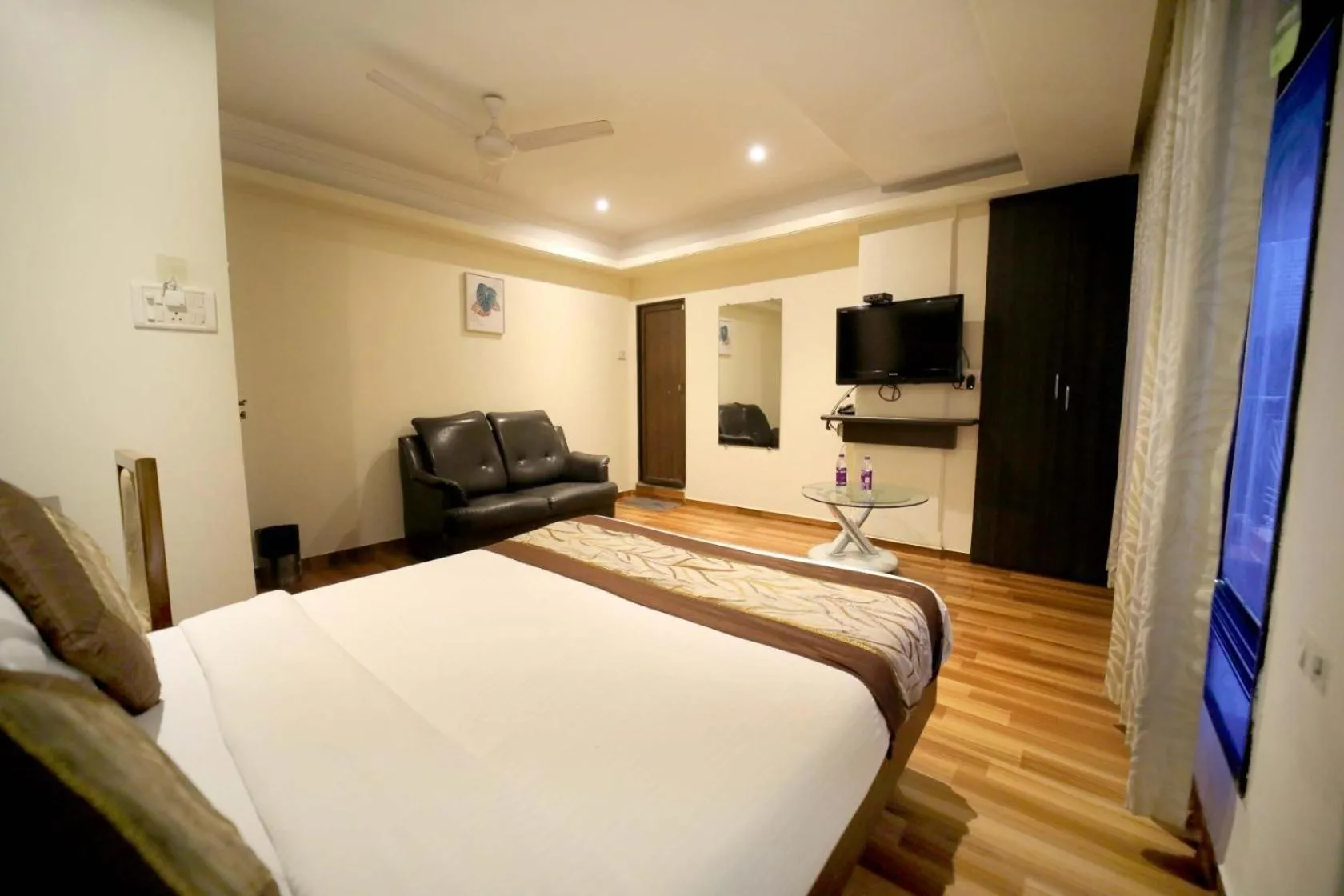 Bed in PANCHVATI RESIDENCY ANDHERI WEST