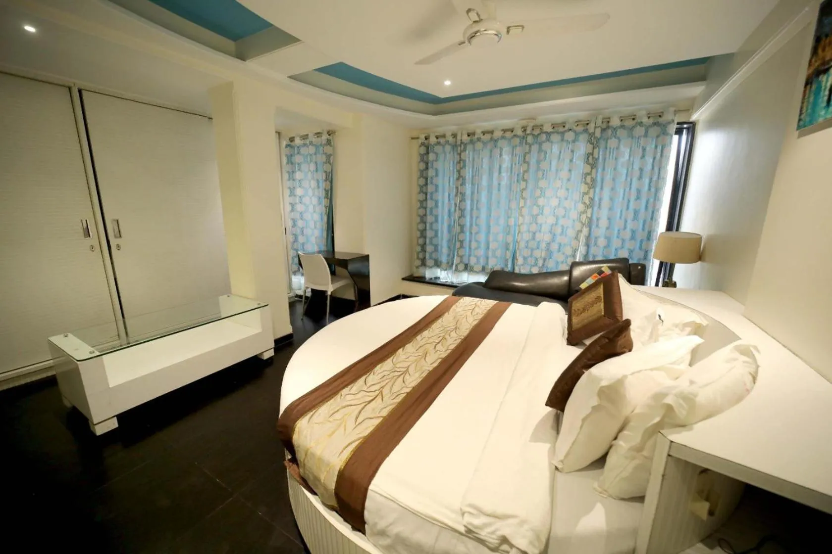 Bed in PANCHVATI RESIDENCY ANDHERI WEST