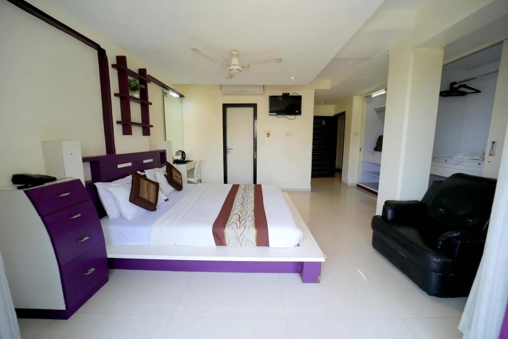 Bed in PANCHVATI RESIDENCY ANDHERI WEST