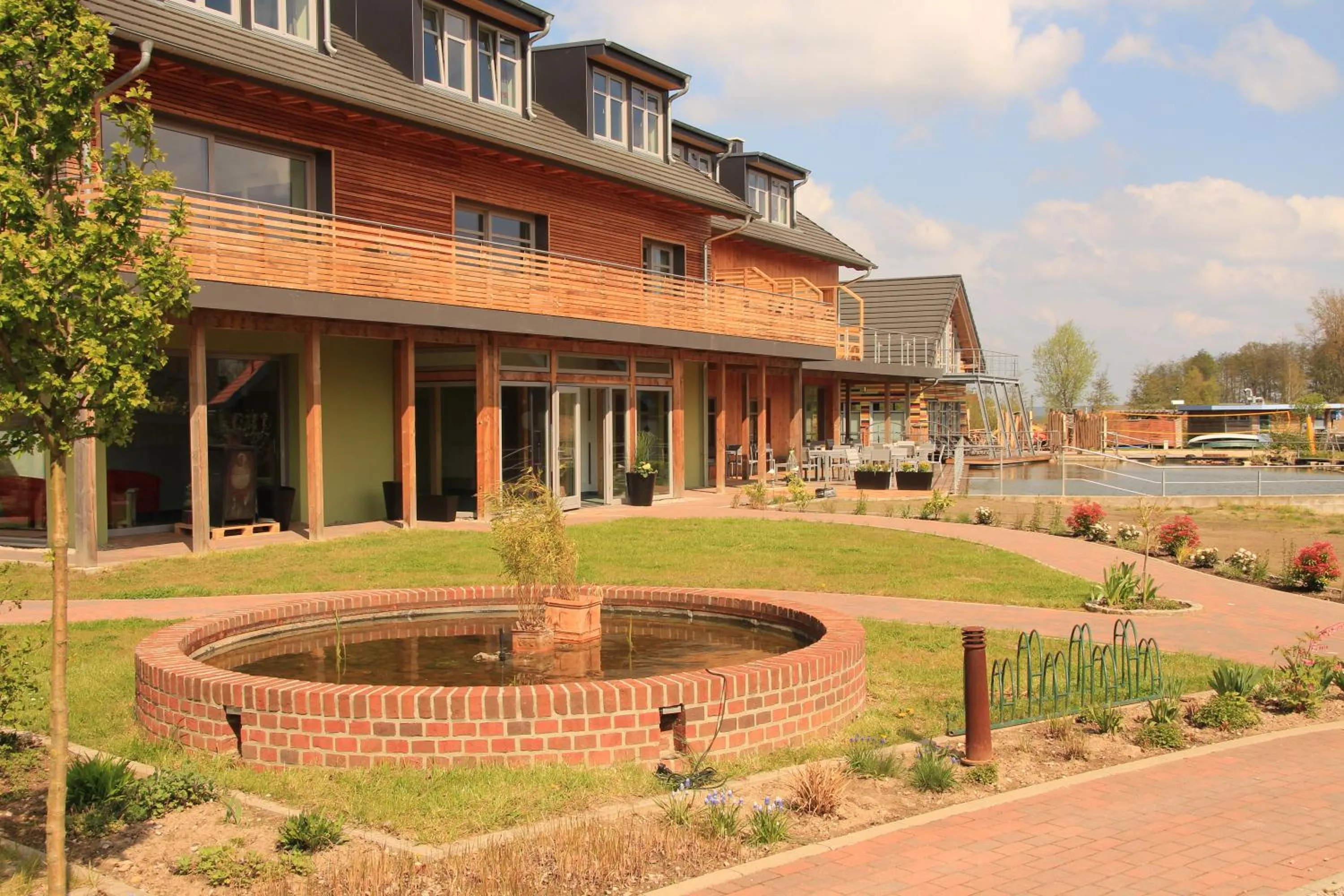 Property building in An der Metow-Ferienpark Hotel