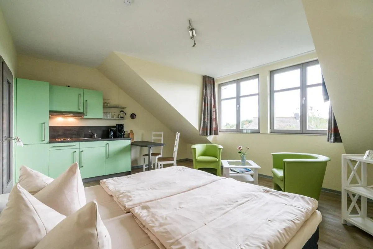 Photo of the whole room, Bed in An der Metow-Ferienpark Hotel