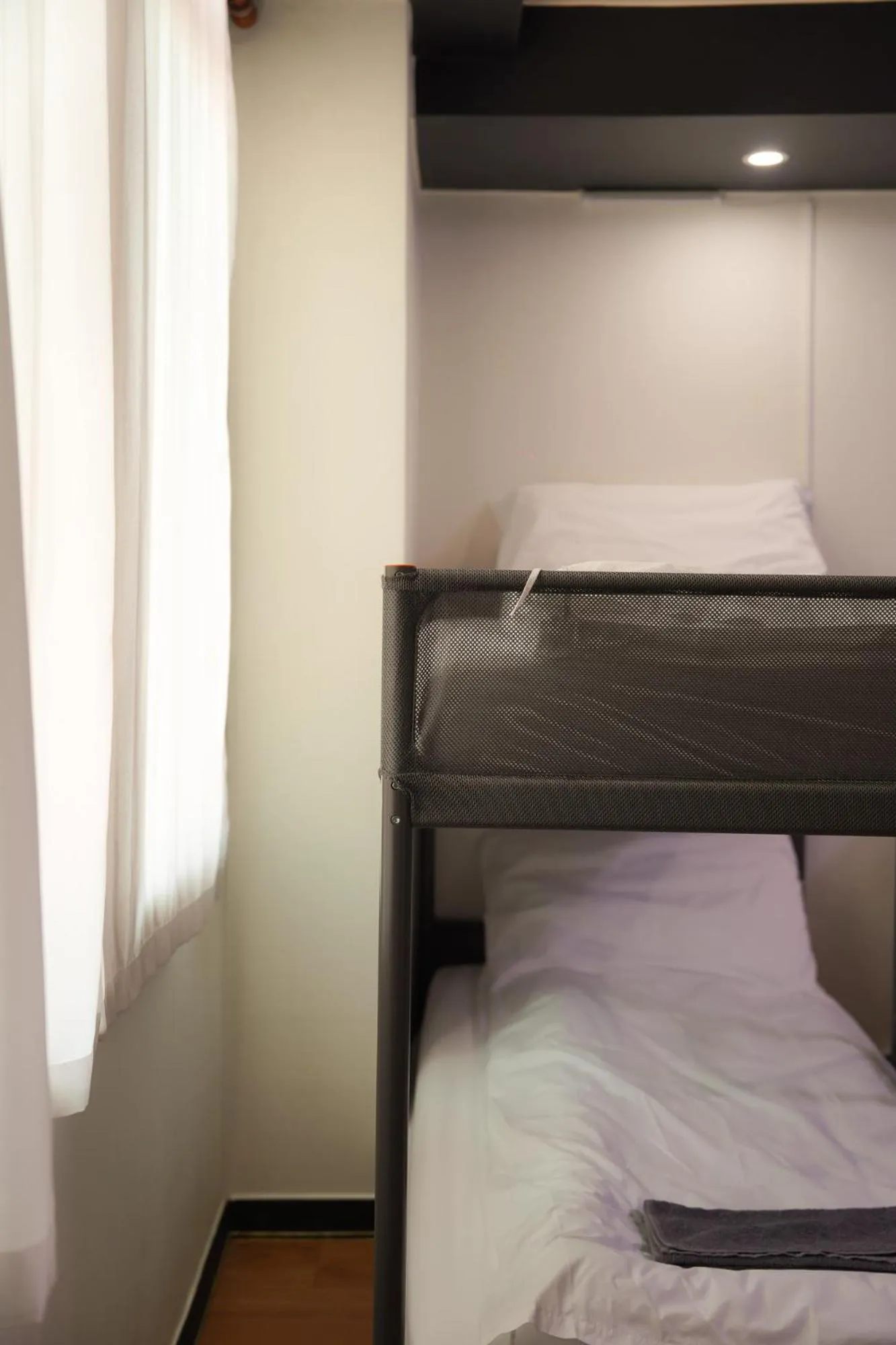 Bed in ttottot Jeju Backpackers