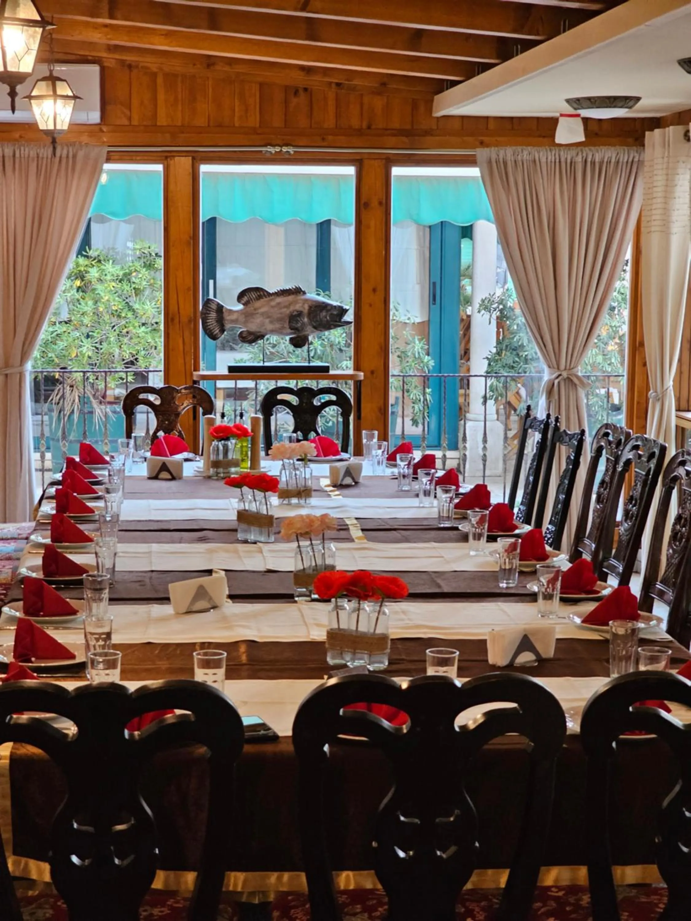 Restaurant/places to eat in Hotel S Family Jovicevic