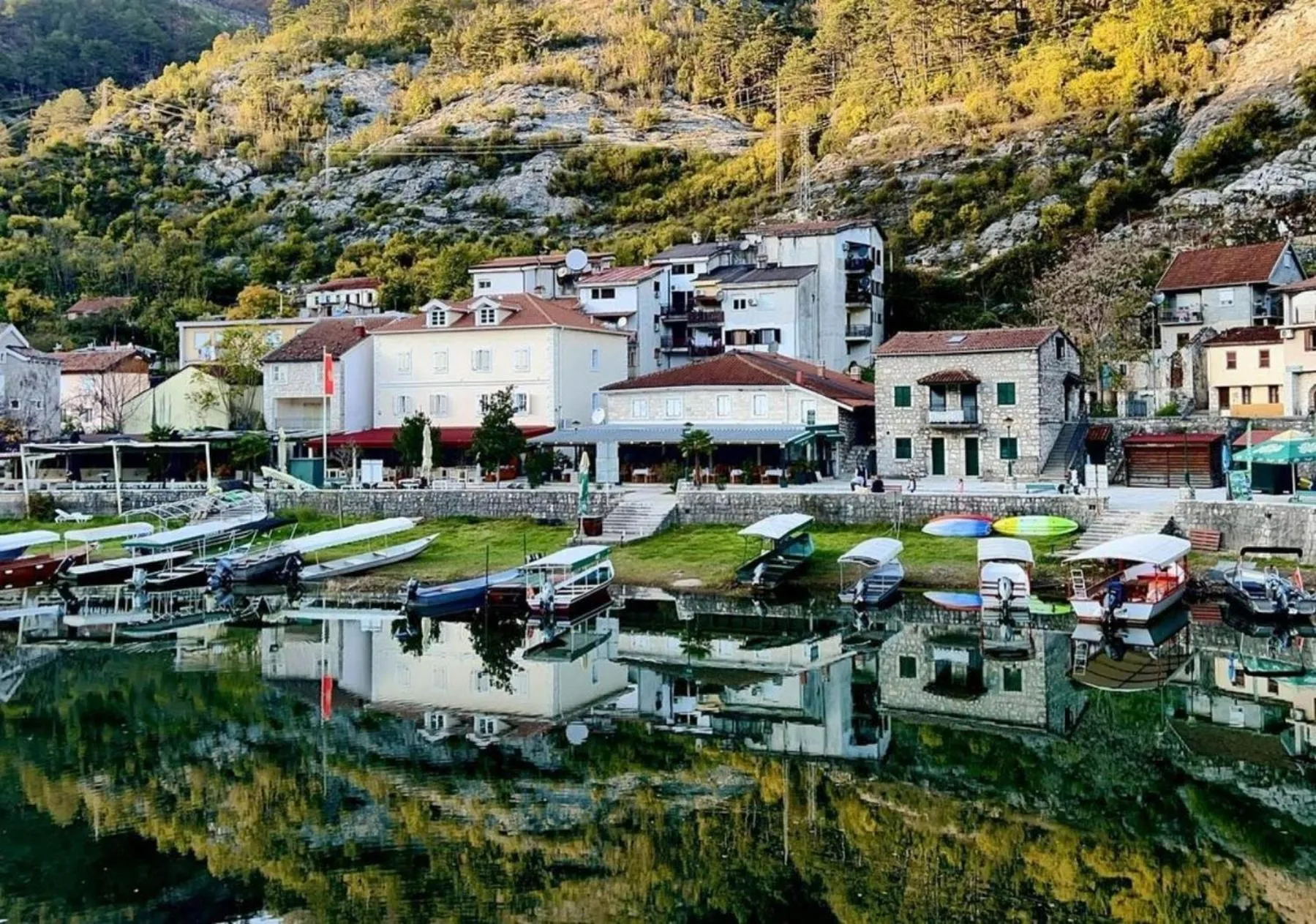 Canoeing in Hotel S Family Jovicevic