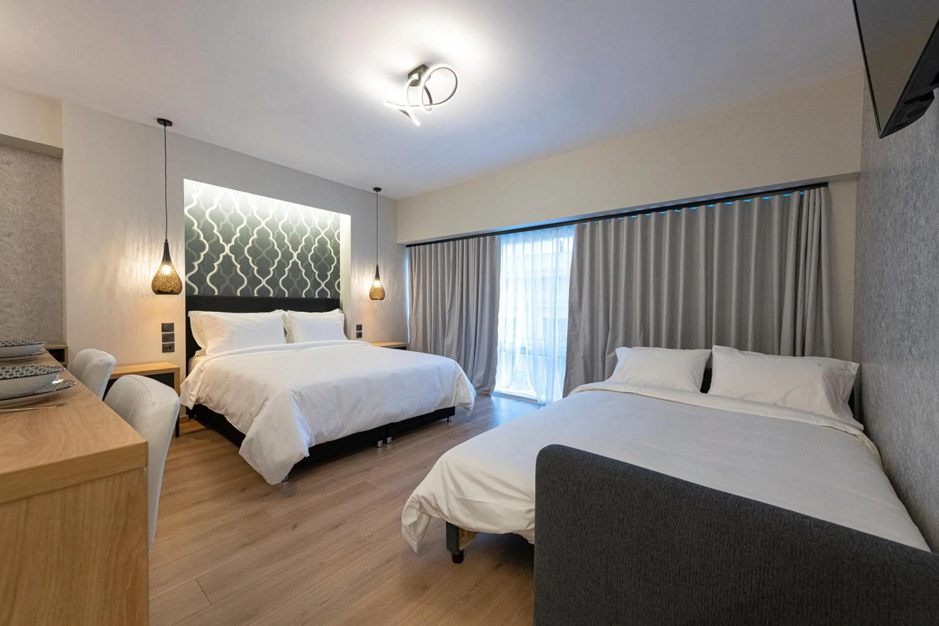 Bed in Ethereal Athεns