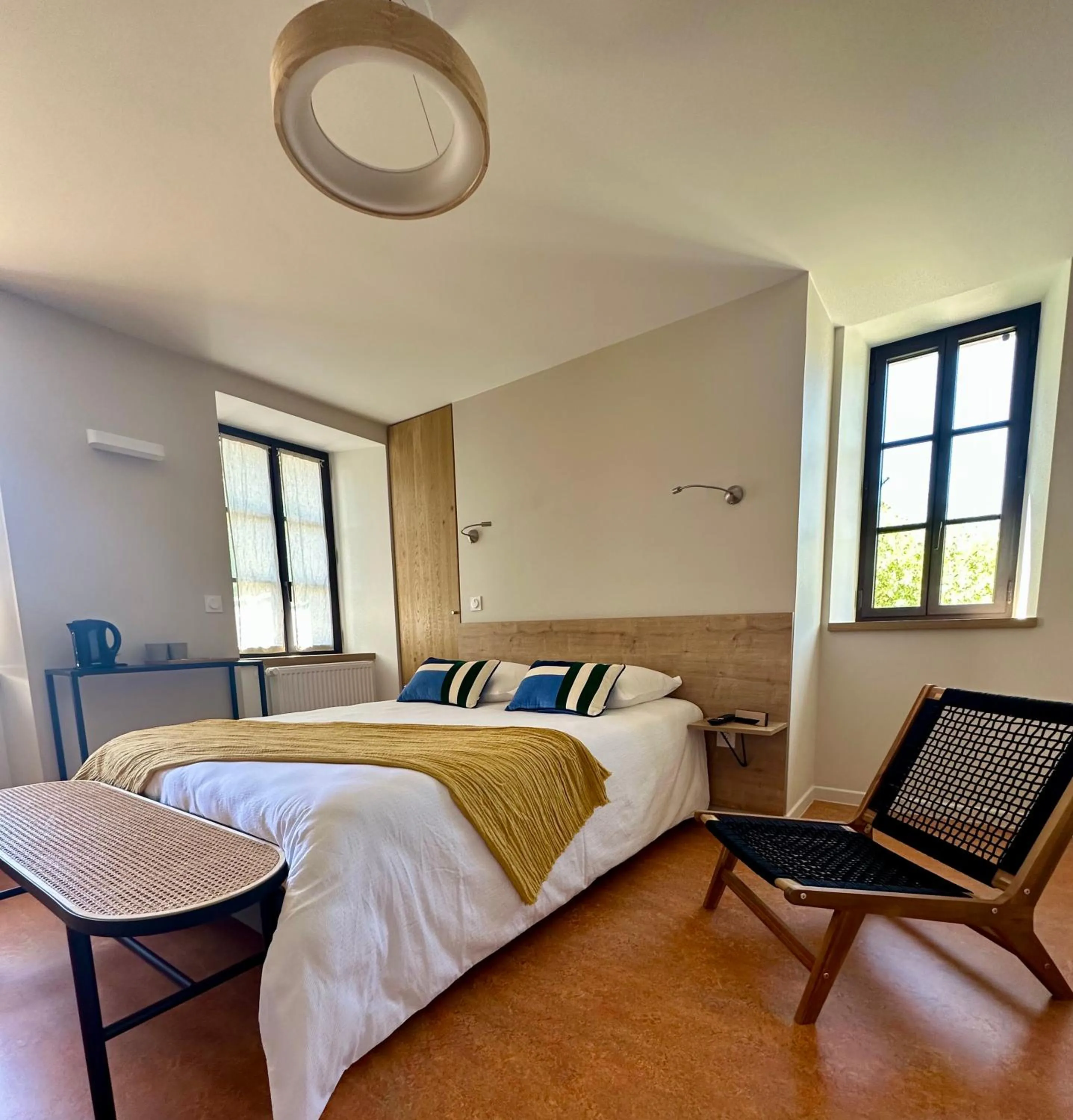 Photo of the whole room, Bed in Logis hôtel restaurant l'Argence