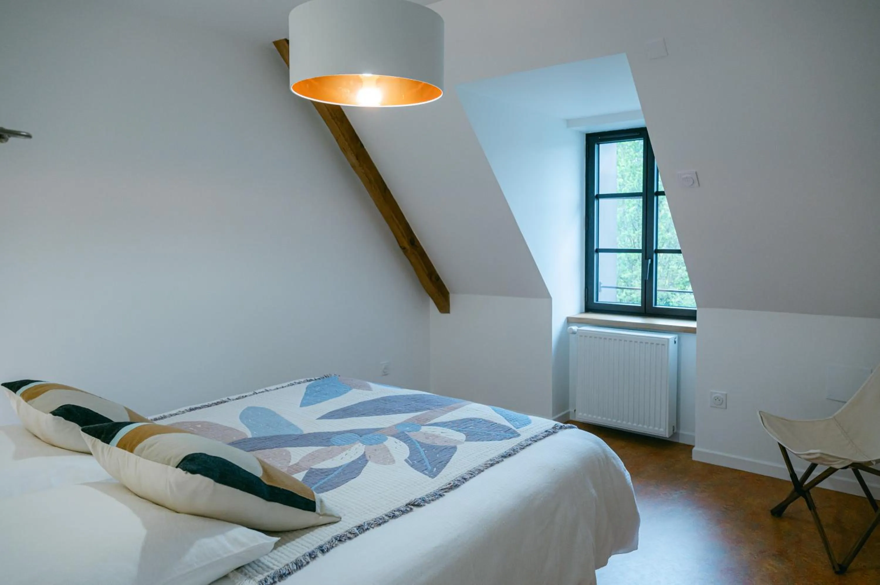 Photo of the whole room, Bed in Logis hôtel restaurant l'Argence