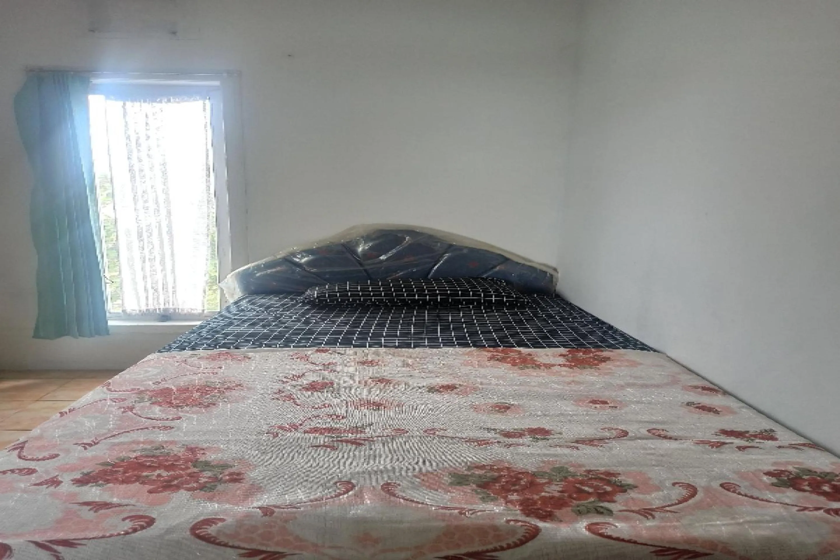 Bedroom, Bed in OYO Life 91339 Pondok Kost Aulia Syariah