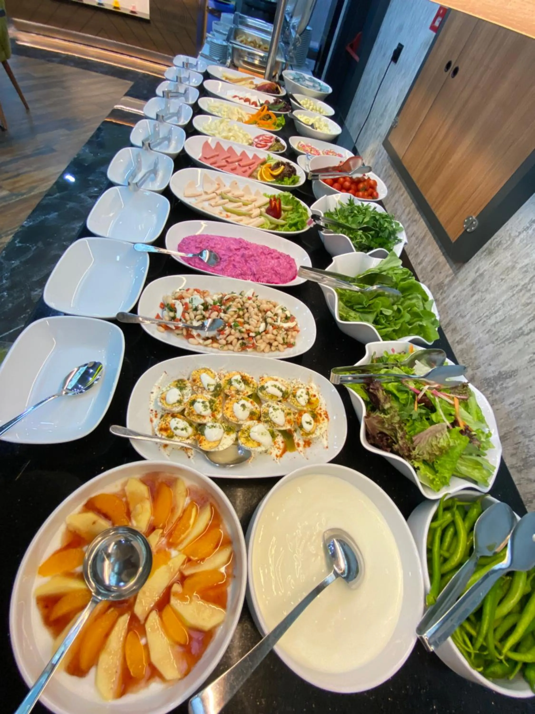 Buffet breakfast in Grand Nergiz Otel