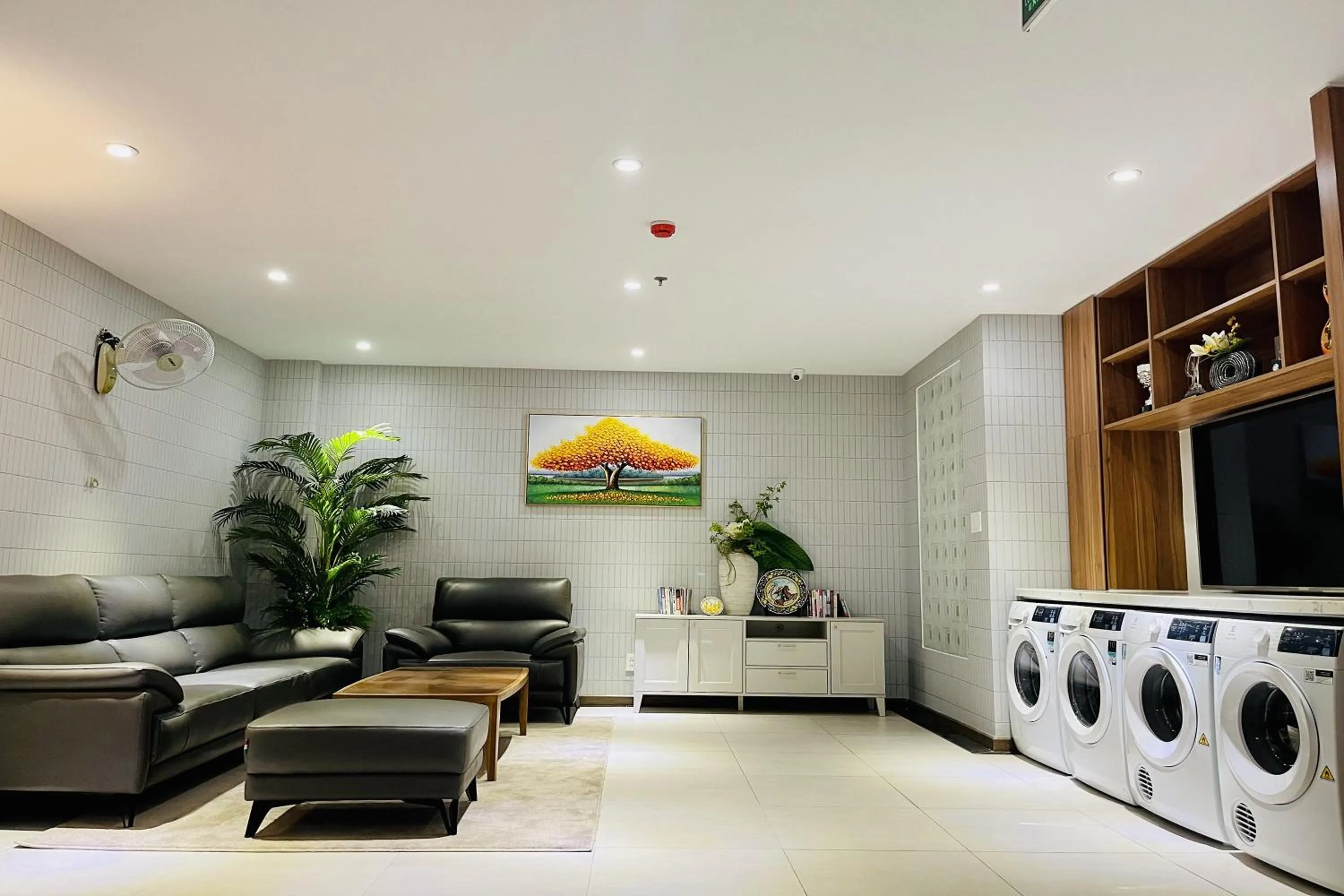 Area and facilities in Lanura Apartments and Hotel