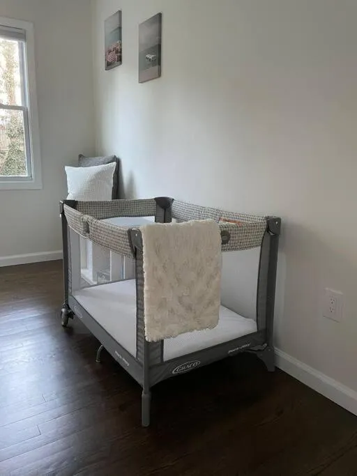 cot, Bed in Shore Drive - 2 Bedroom/2 Bath/Bunk/Queen Oasis