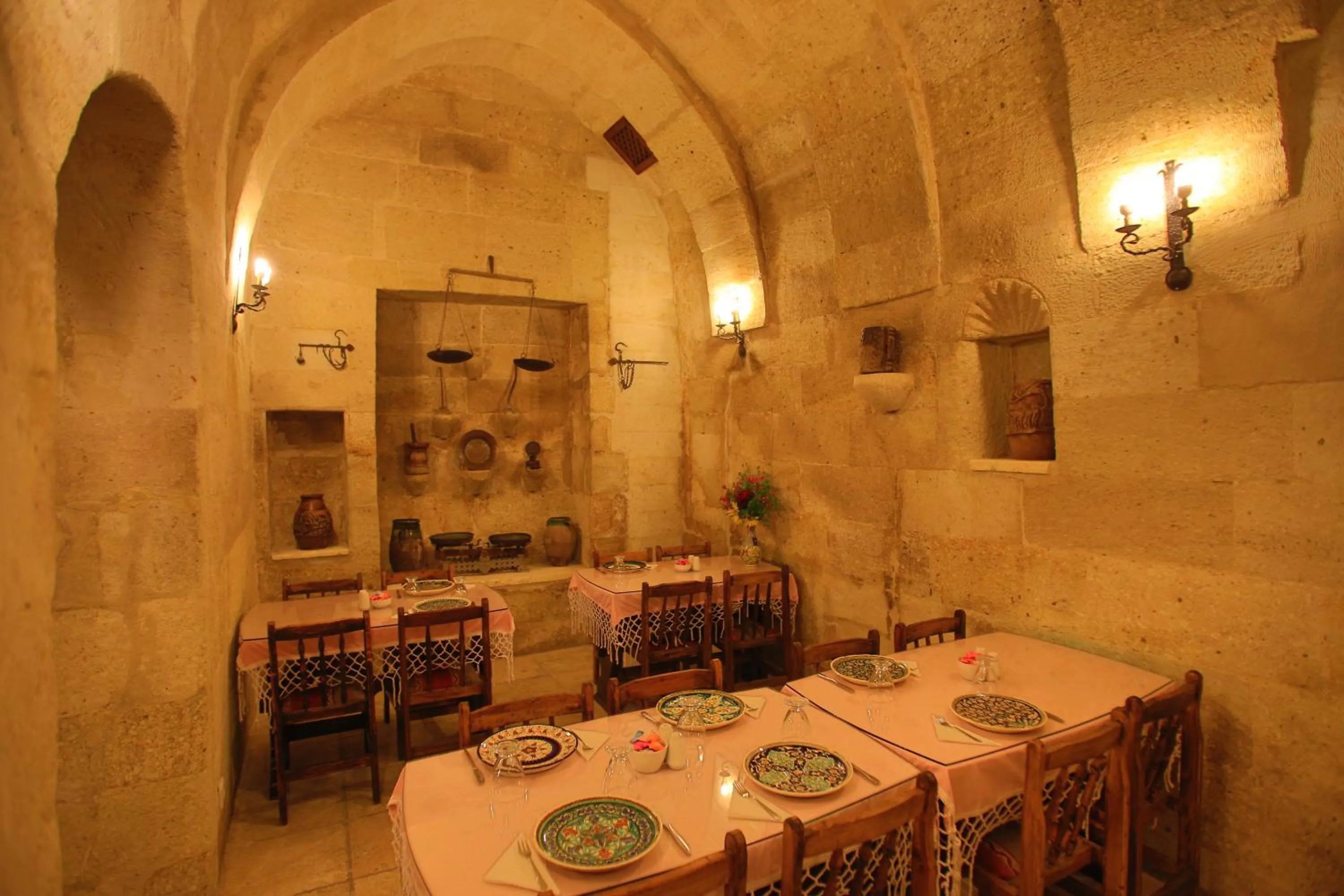 Restaurant/places to eat in Hotel Surban - Special Category