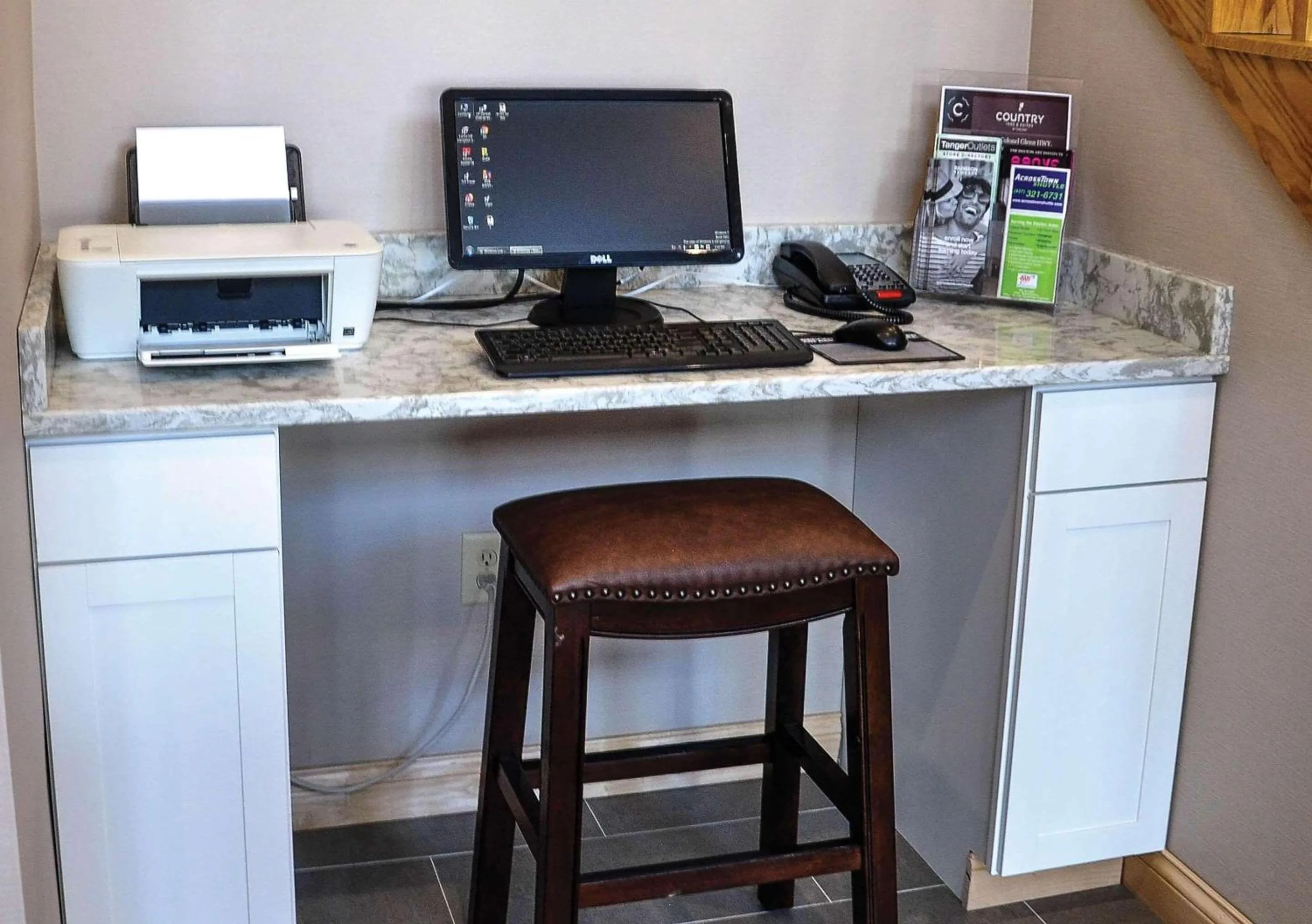 Business facilities in Country Inn & Suites by Radisson, Fairborn South, OH