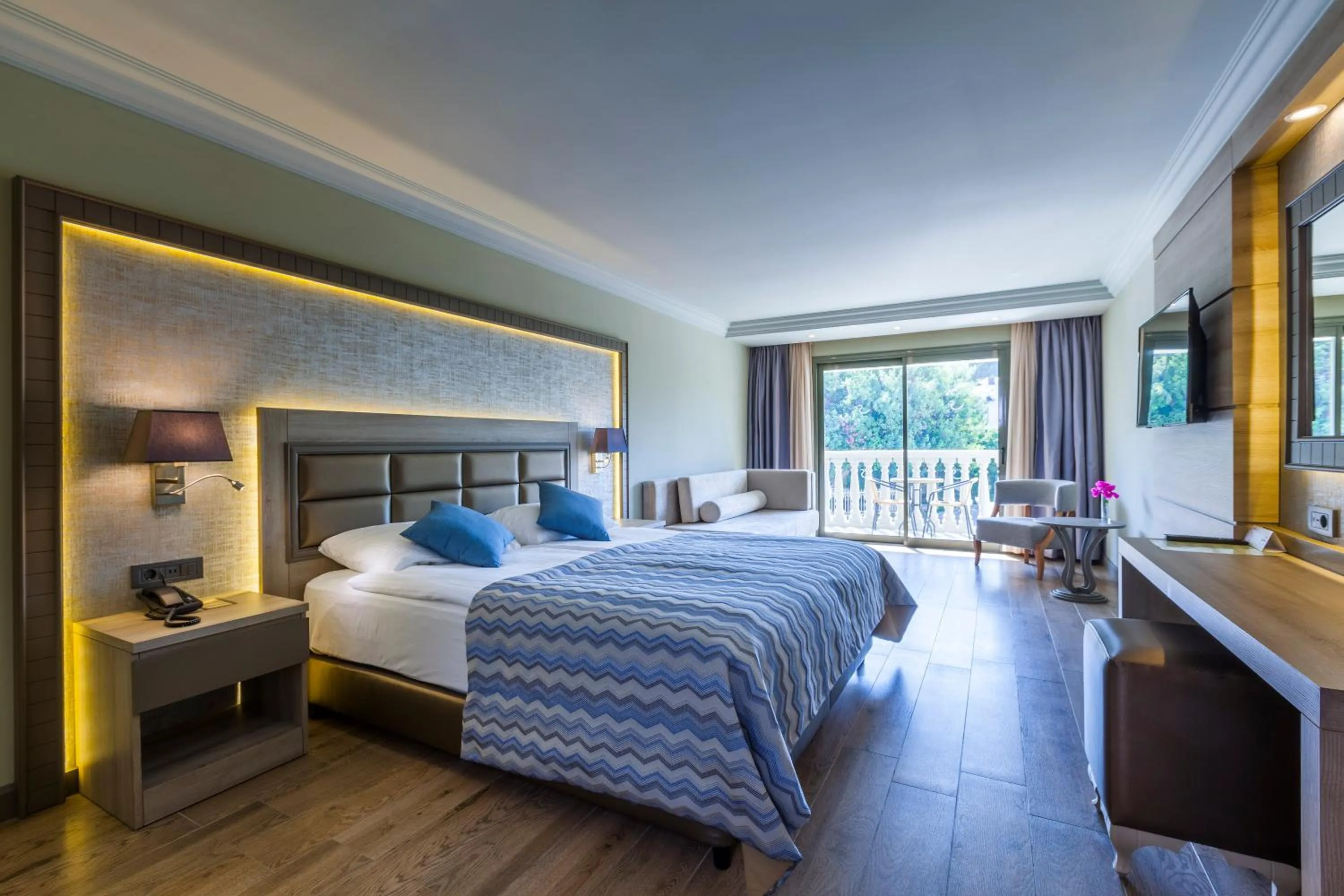 Photo of the whole room, Bed in Samara Hotel Bodrum Ultra All Inclusive