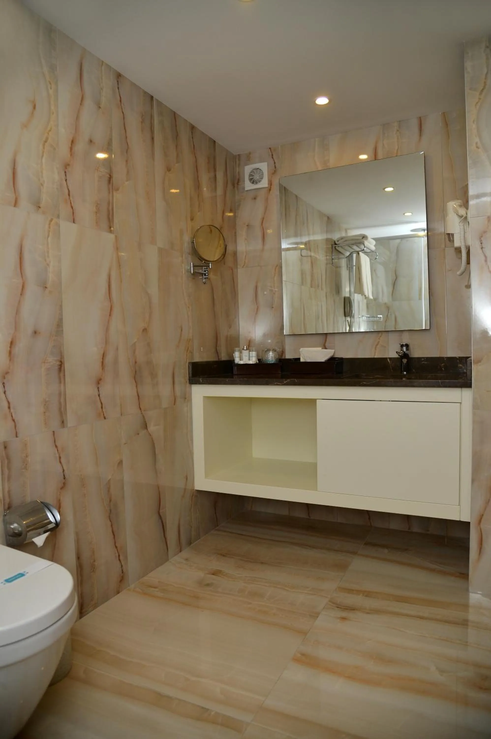 Bathroom in Samara Hotel Bodrum Ultra All Inclusive