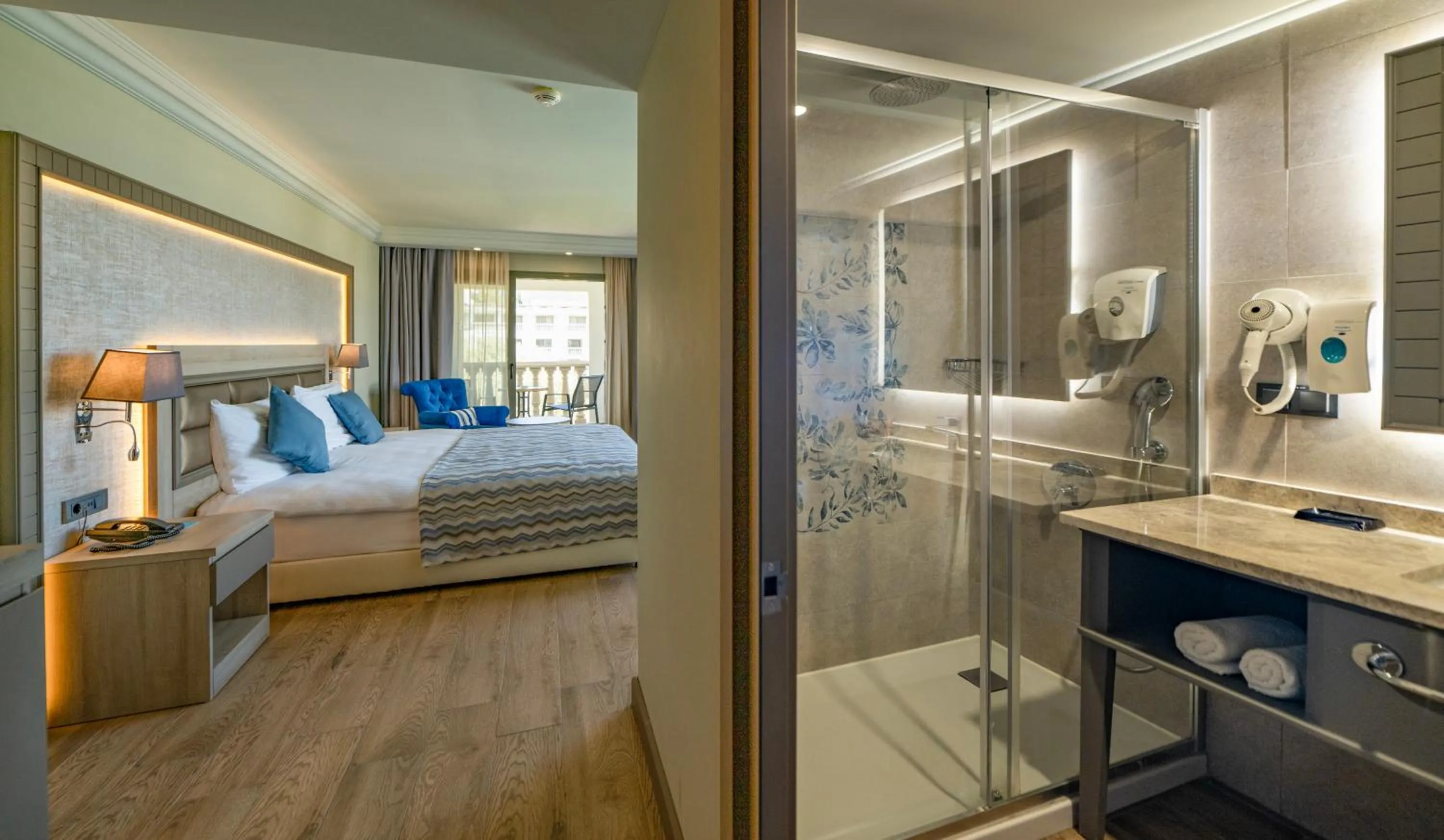 Photo of the whole room, Bed in Samara Hotel Bodrum Ultra All Inclusive