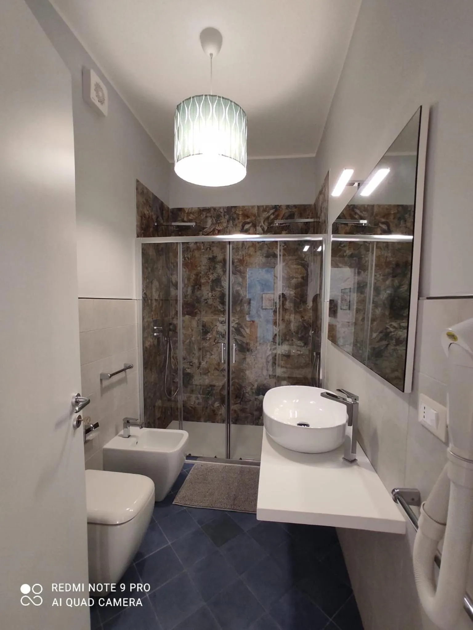 Shower in San Pietro Otranto