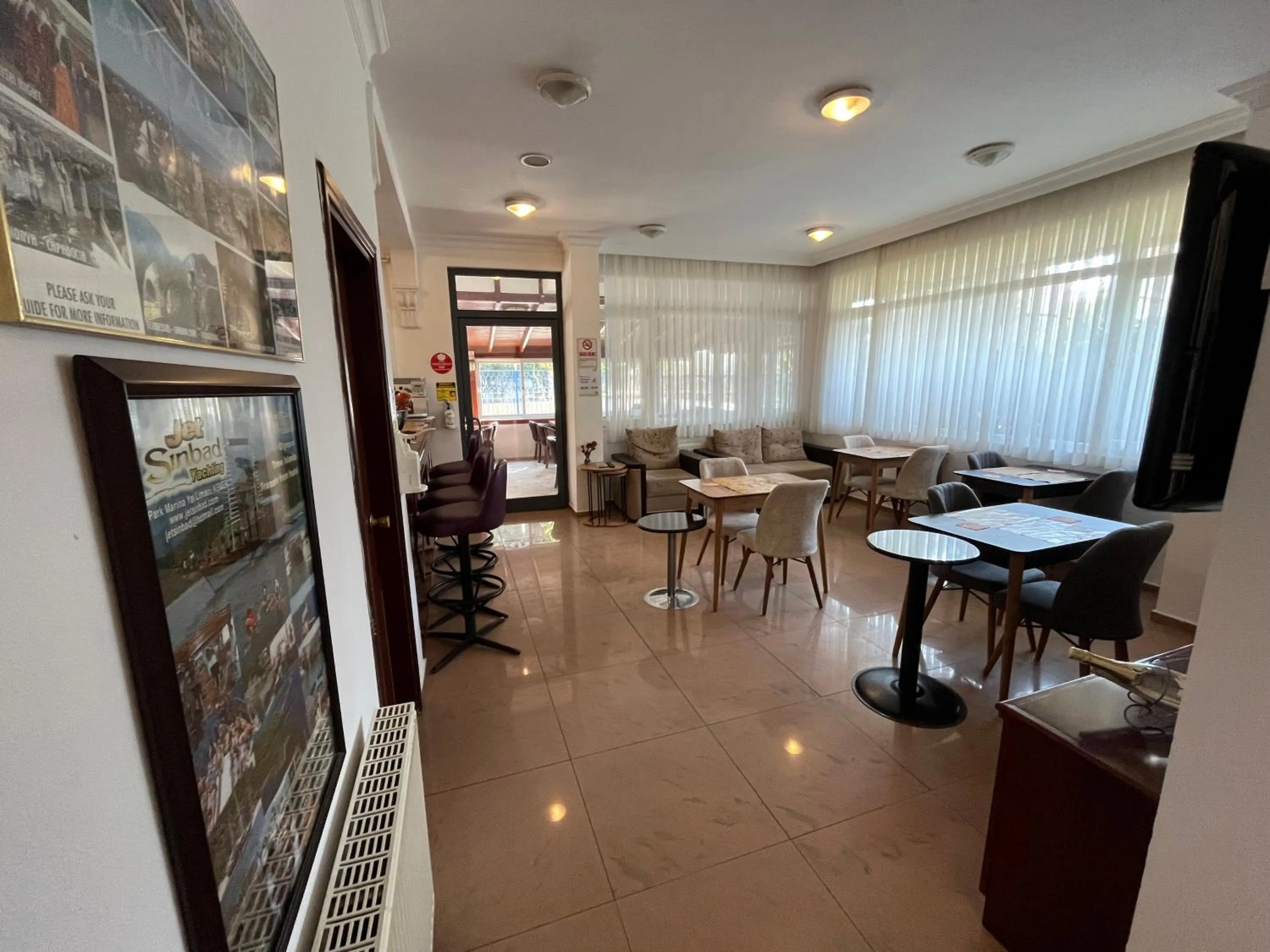 Lobby or reception in Hotel Lunay