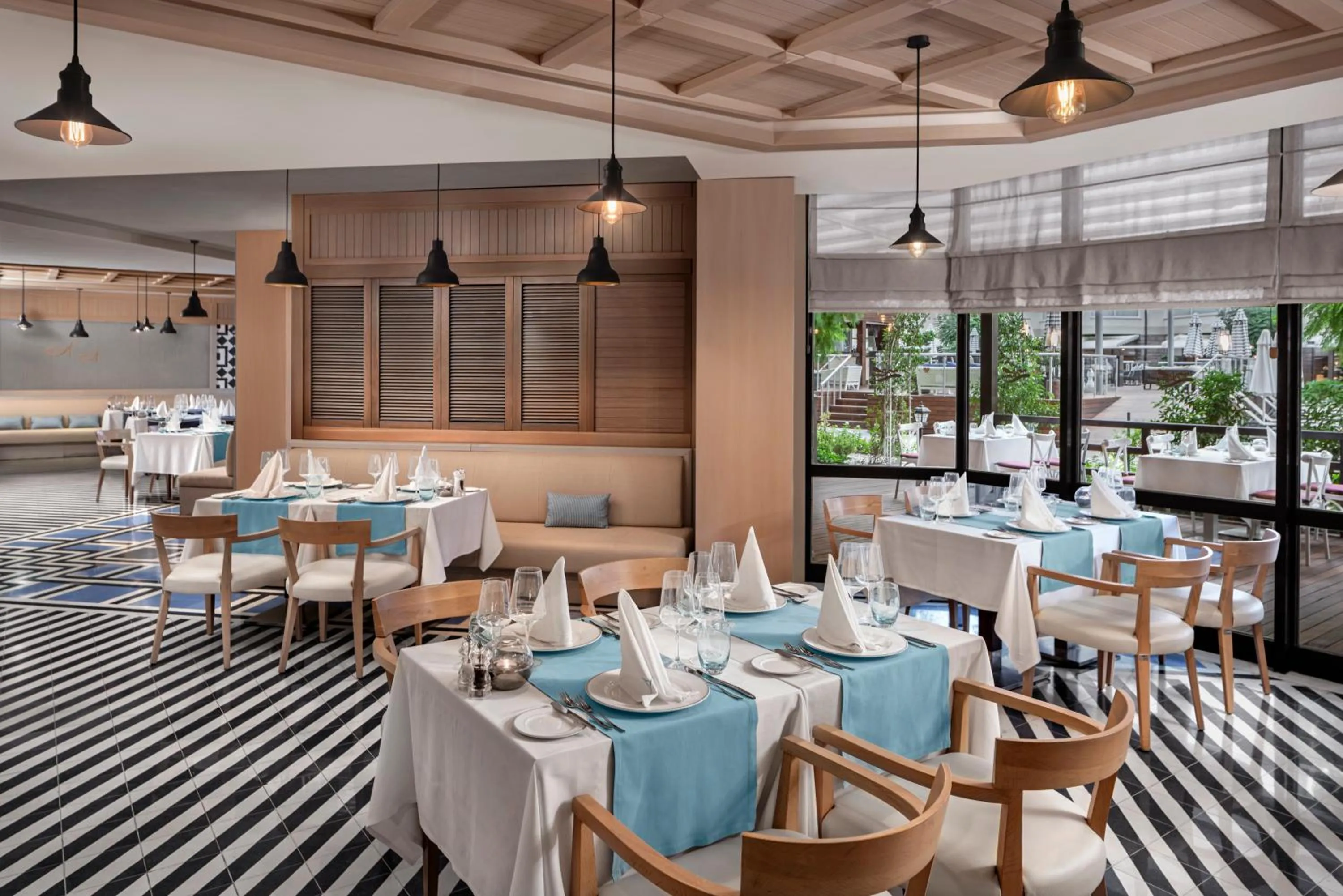 Restaurant/places to eat in Papillon Zeugma Relaxury