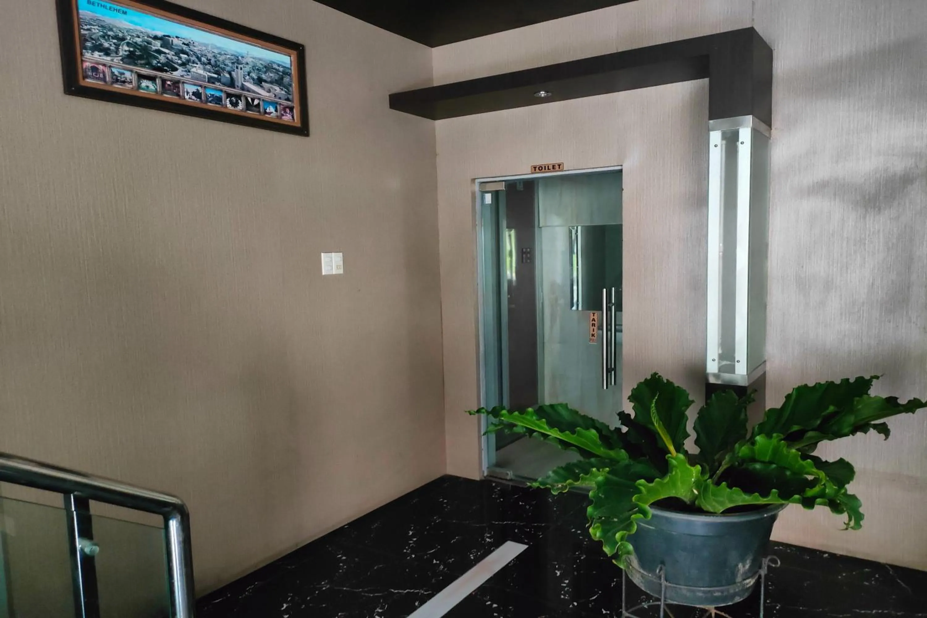 Lobby or reception in Lonari Hotel