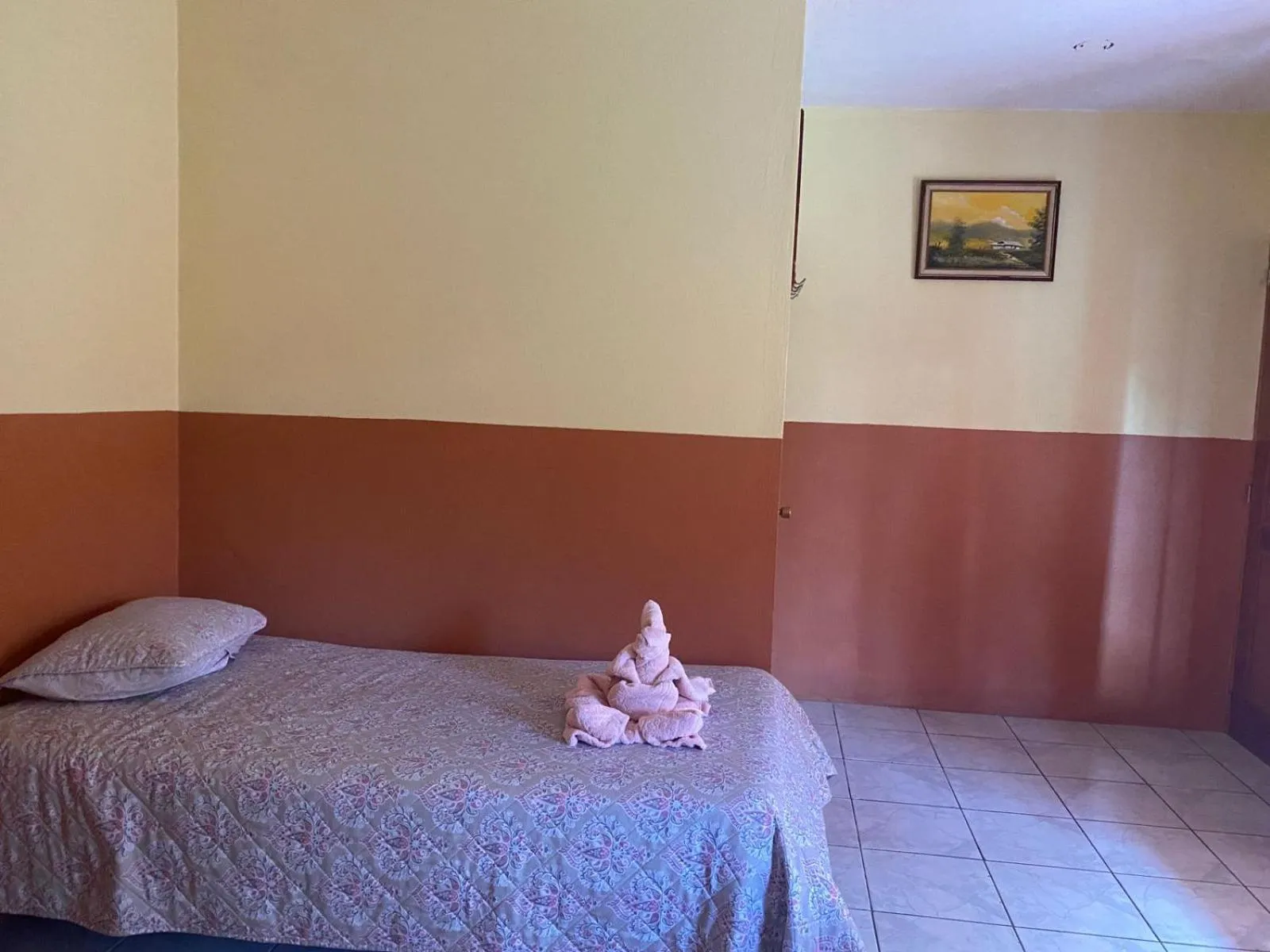 Photo of the whole room, Bed in Hotel La Puesta Del Sol B&B