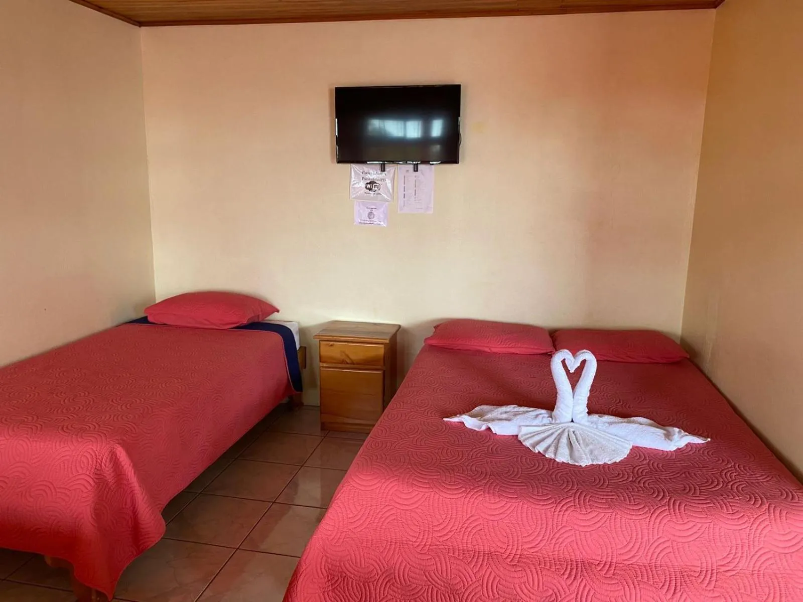 Bed in Hotel La Puesta Del Sol B&B