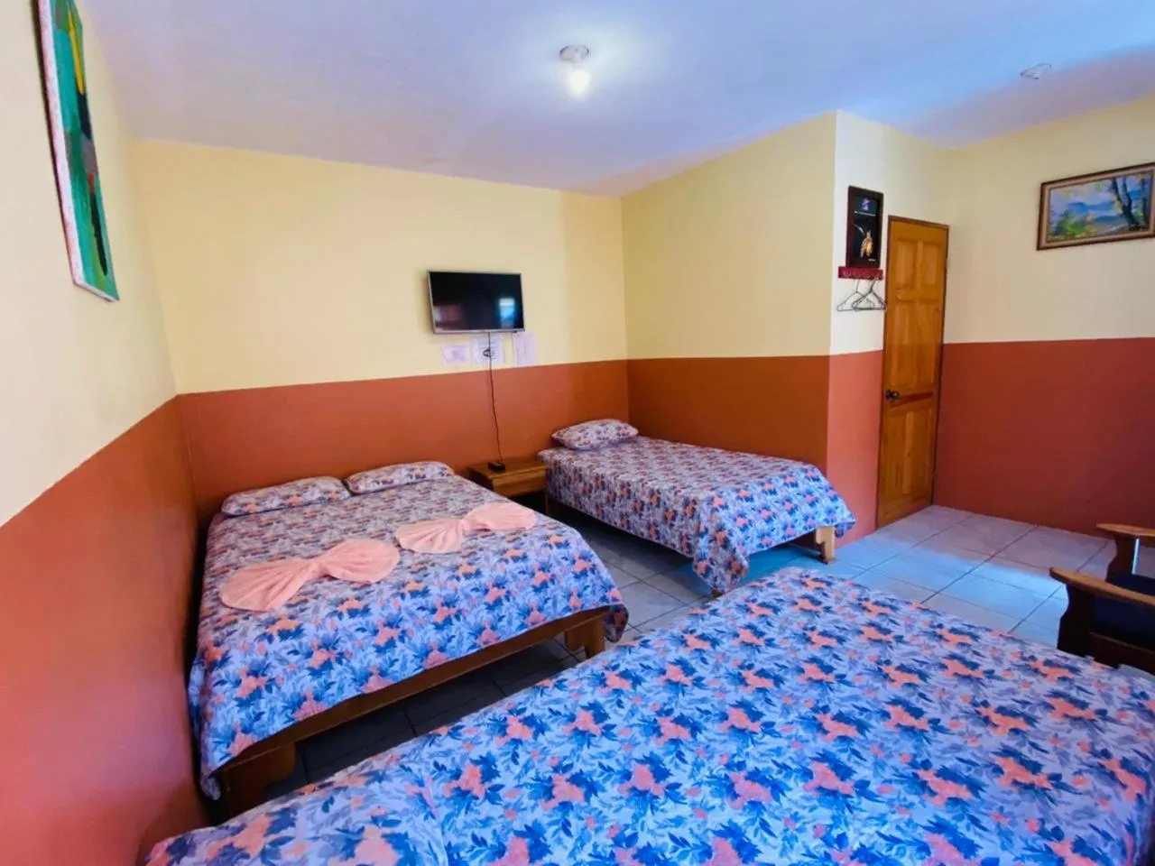 Bed in Hotel La Puesta Del Sol B&B