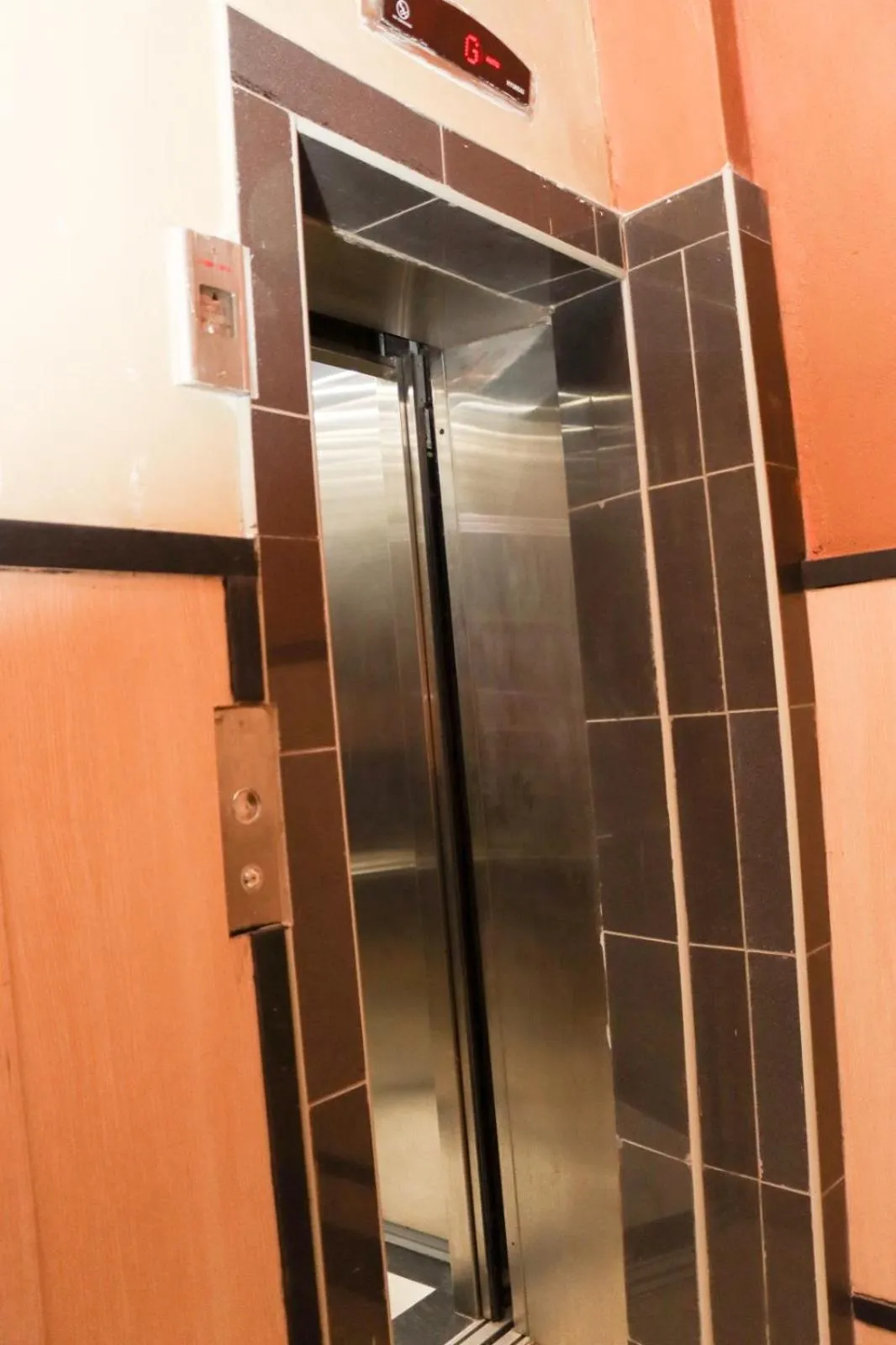 elevator in Bridge Hotel Mombasa