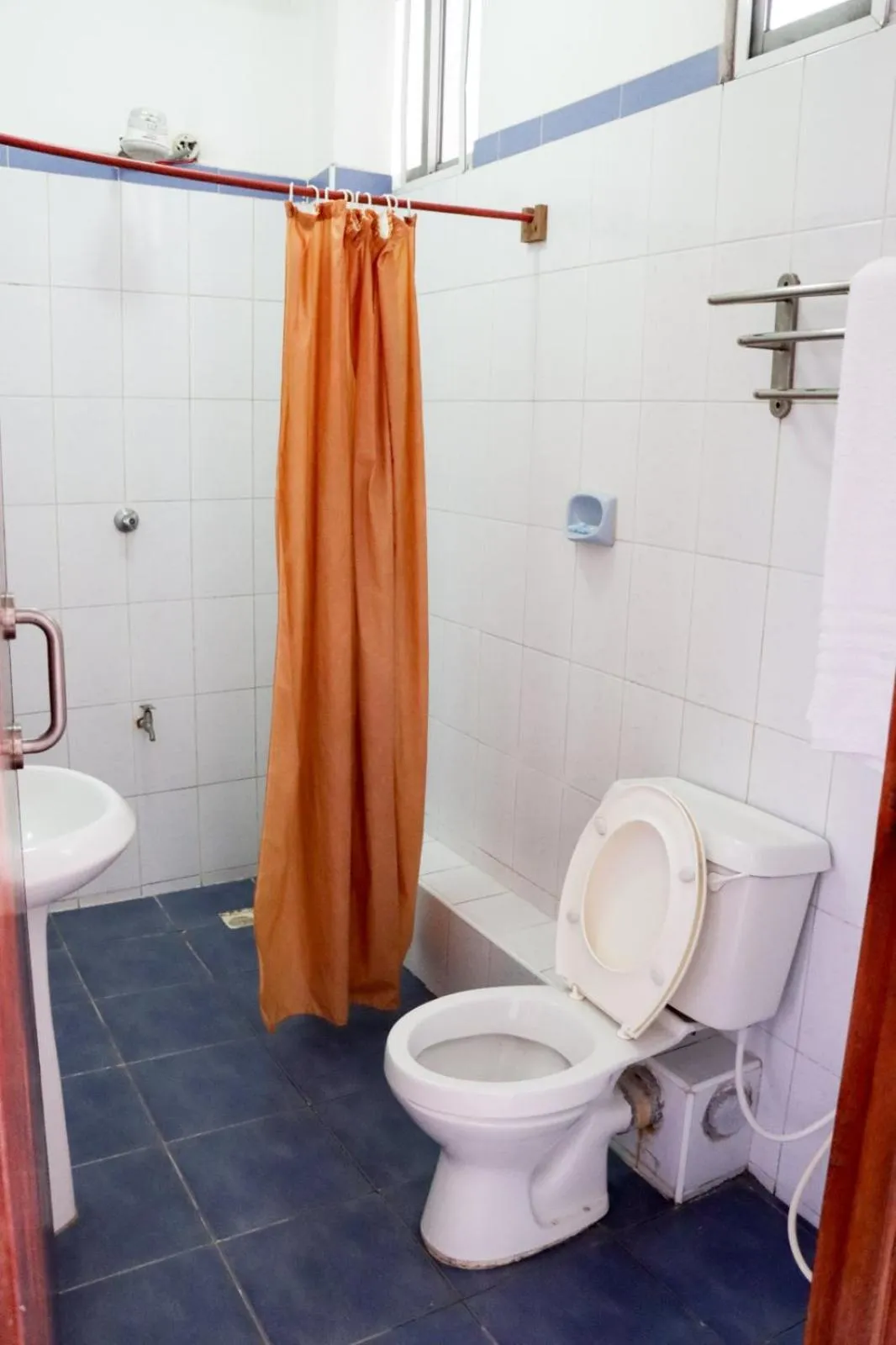 Bathroom in Bridge Hotel Mombasa