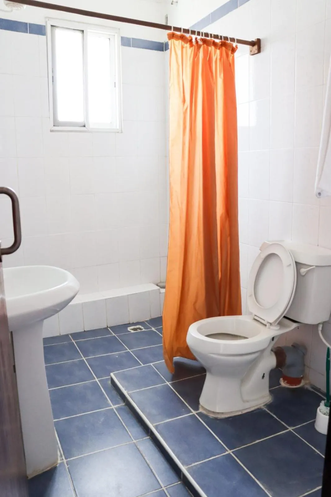 Toilet in Bridge Hotel Mombasa