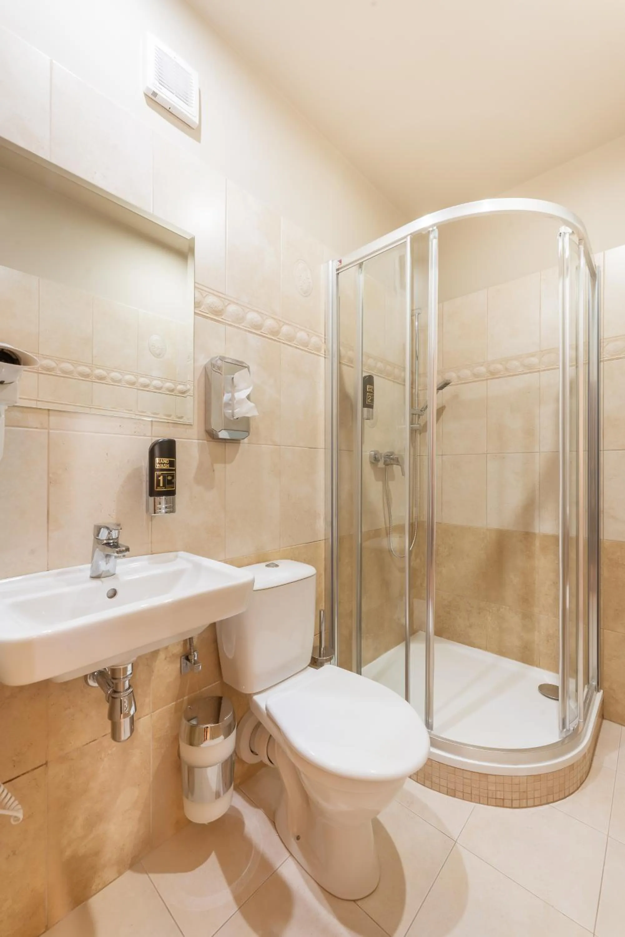 Shower in Hotel Plumlov