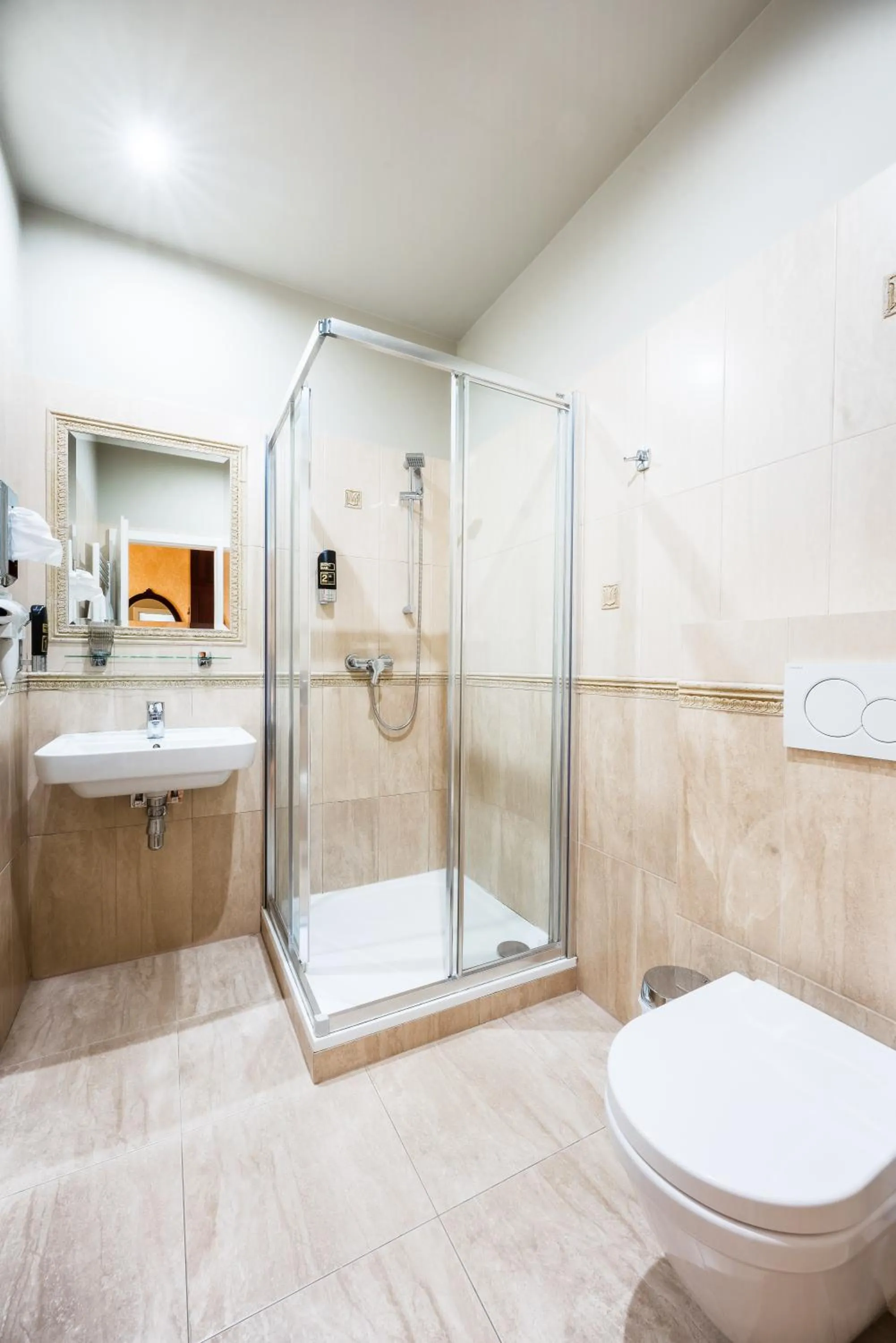 Shower in Hotel Plumlov