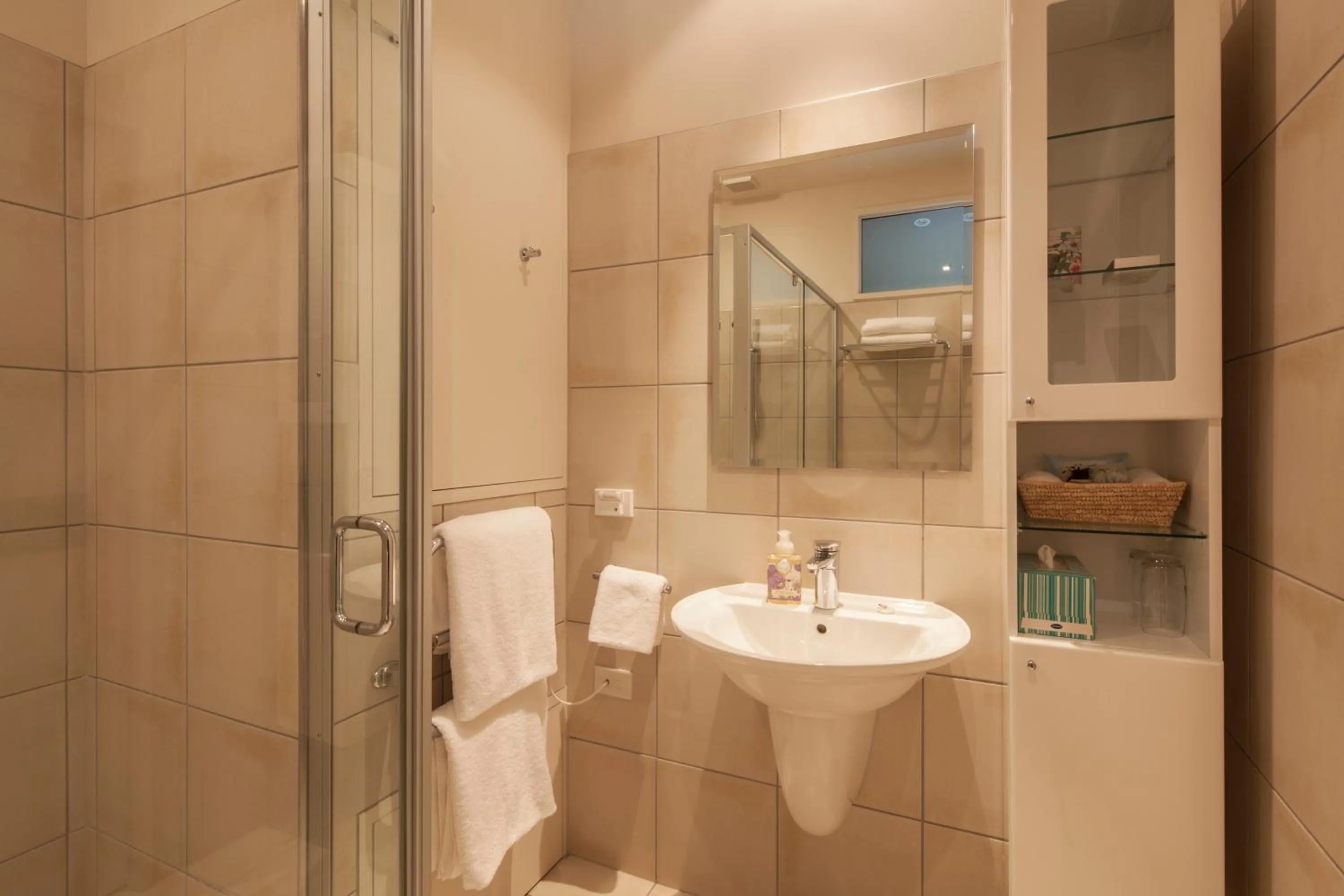 Bathroom in Matuka Lodge