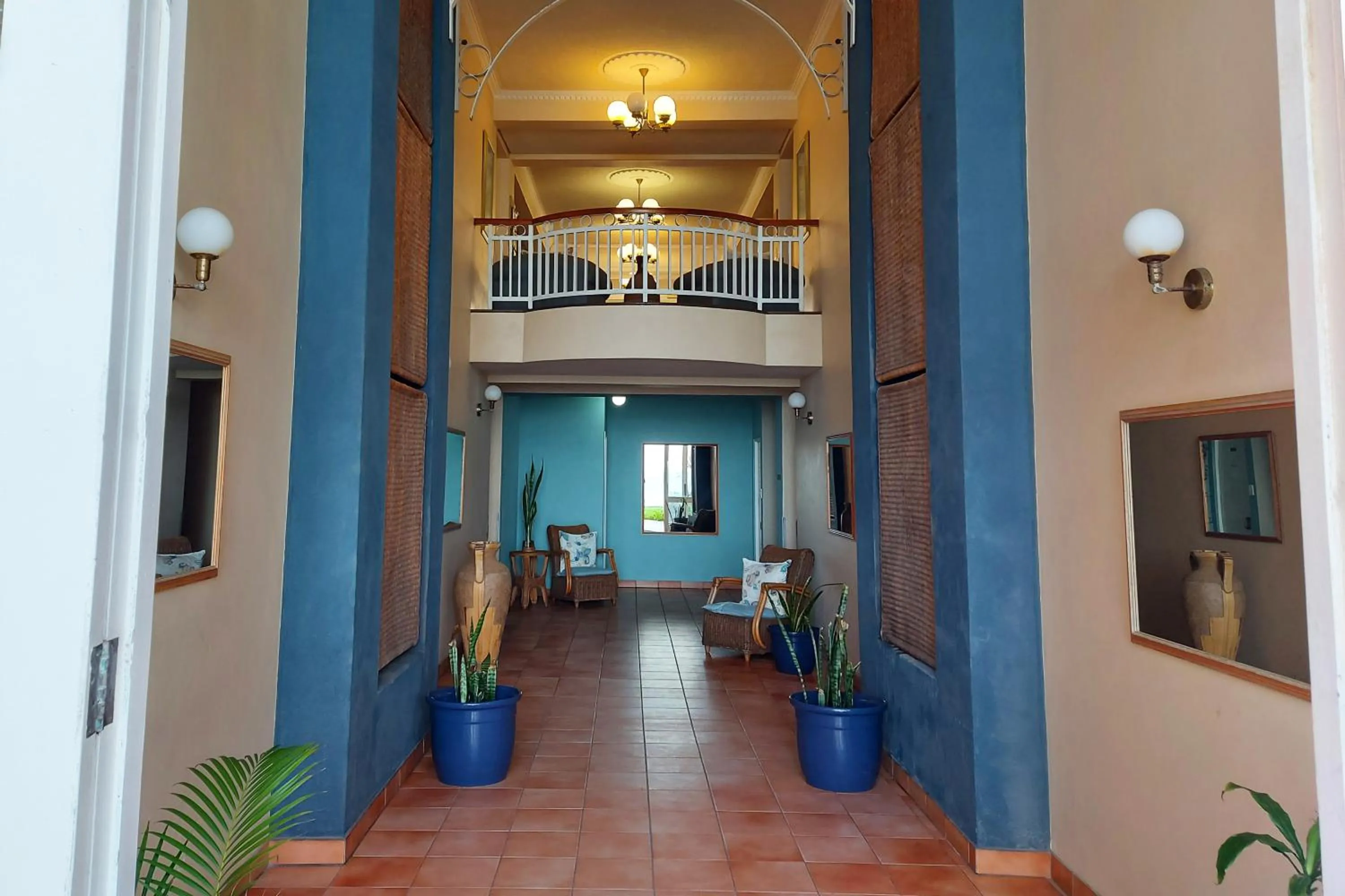 First Group Brookes Hill Suites