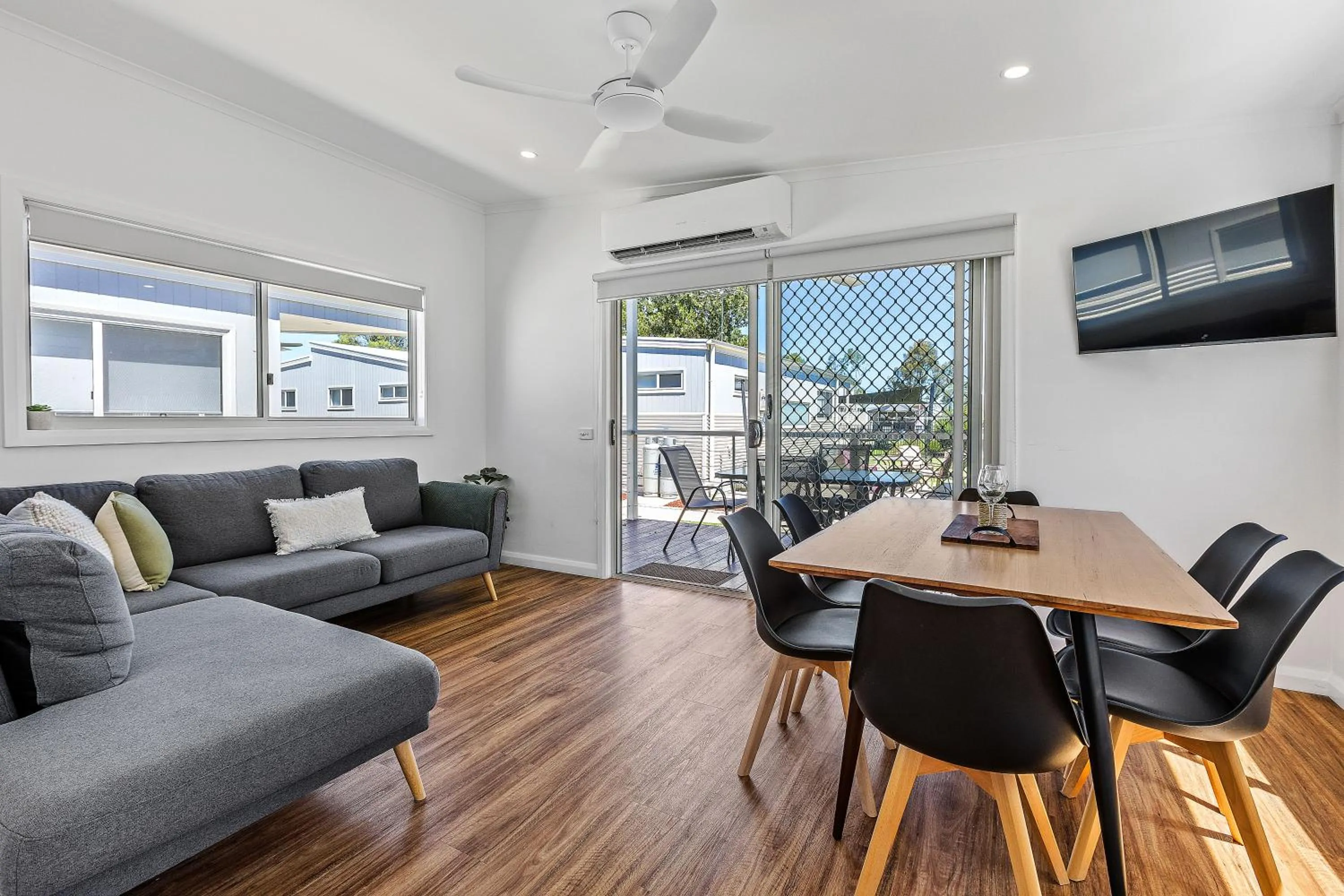 Communal lounge/ TV room in Tasman Holiday Parks - Lake Mulwala