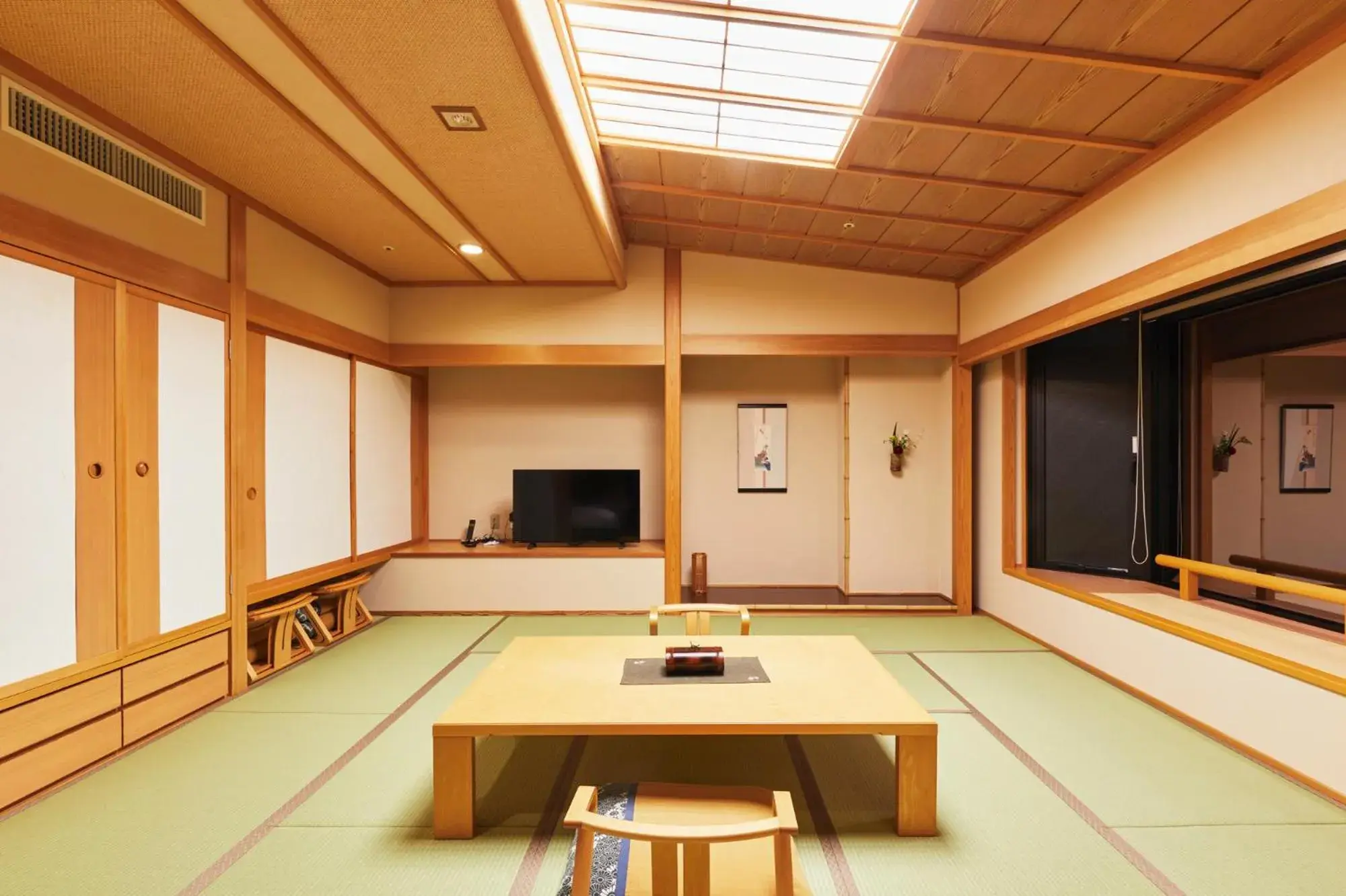 Junior Suite with Garden View in Takinoyu Hotel Junior Suite with Garden View in Takinoyu Hotel