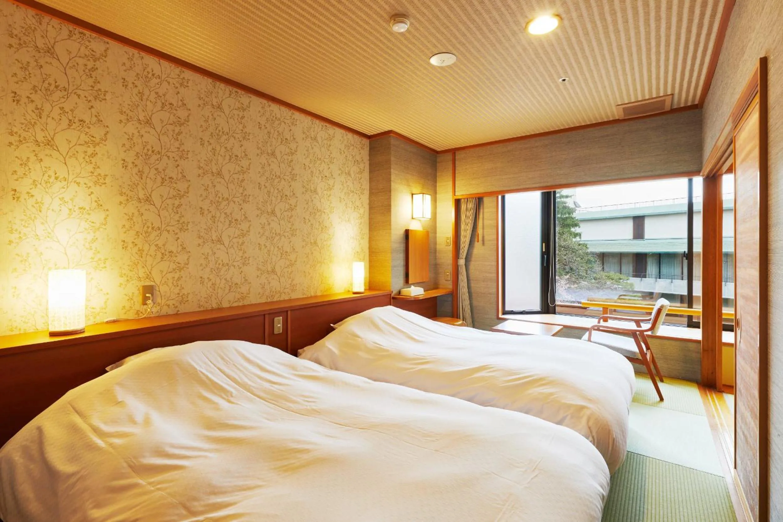 Bed in Takinoyu Hotel
