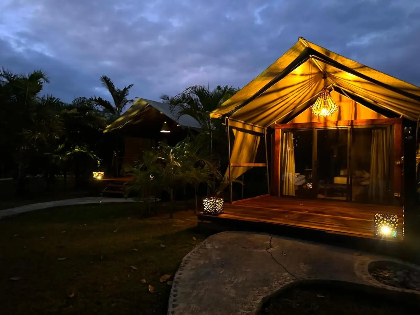 Night in Turtle Bay Lodge