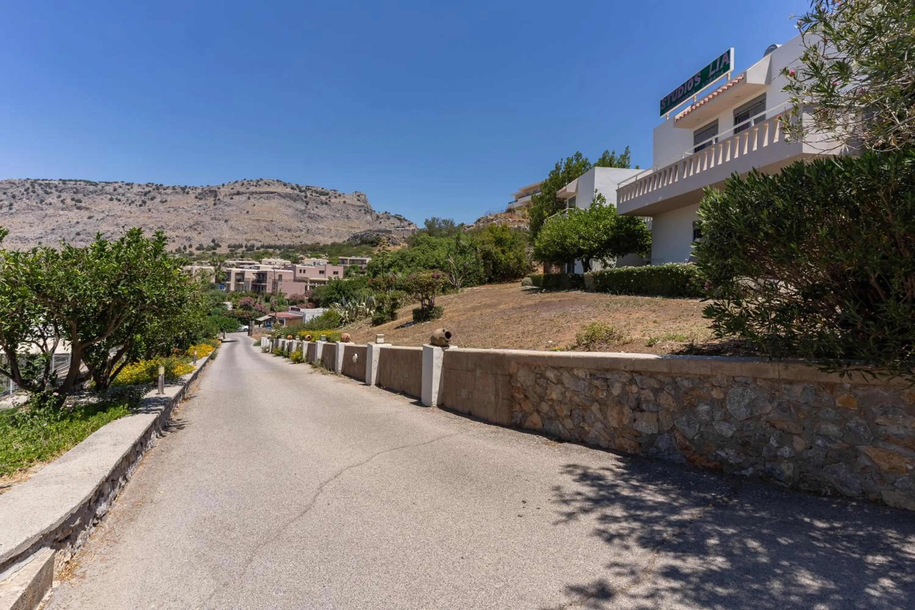 Property Building in Ziakis