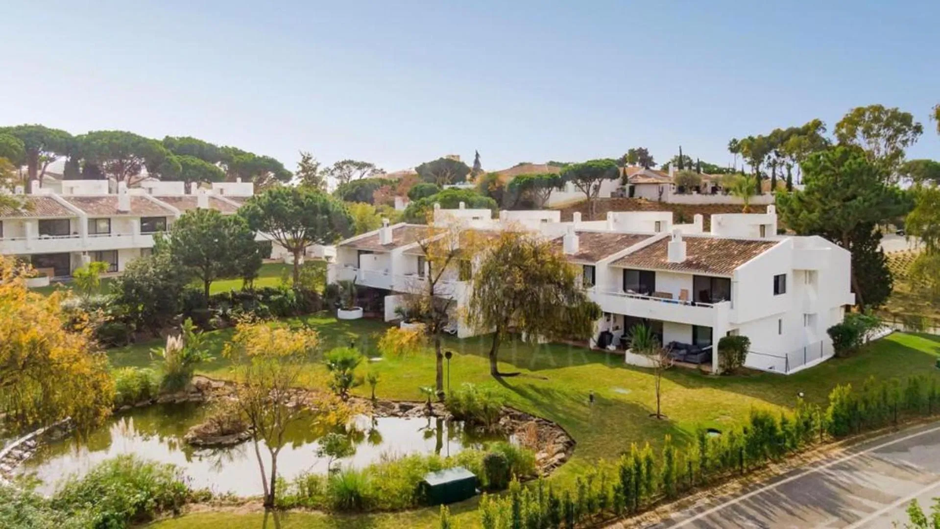 Scarlet's Place - 1 bed Victory Village Quinta Do Lago - beach, nature, lakes