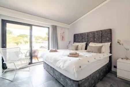 Scarlet's Place - 1 bed Victory Village Quinta Do Lago - beach, nature, lakes