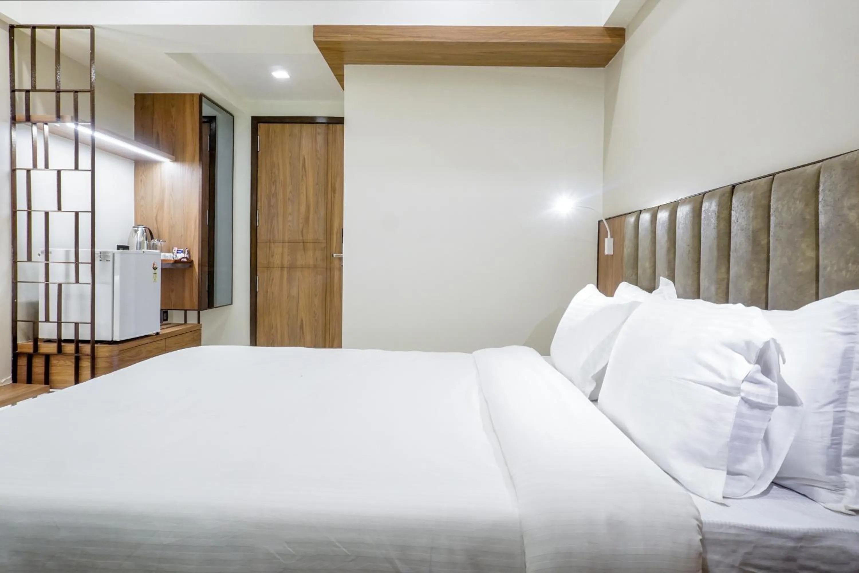 Photo of the whole room, Bed in Hotel Olten