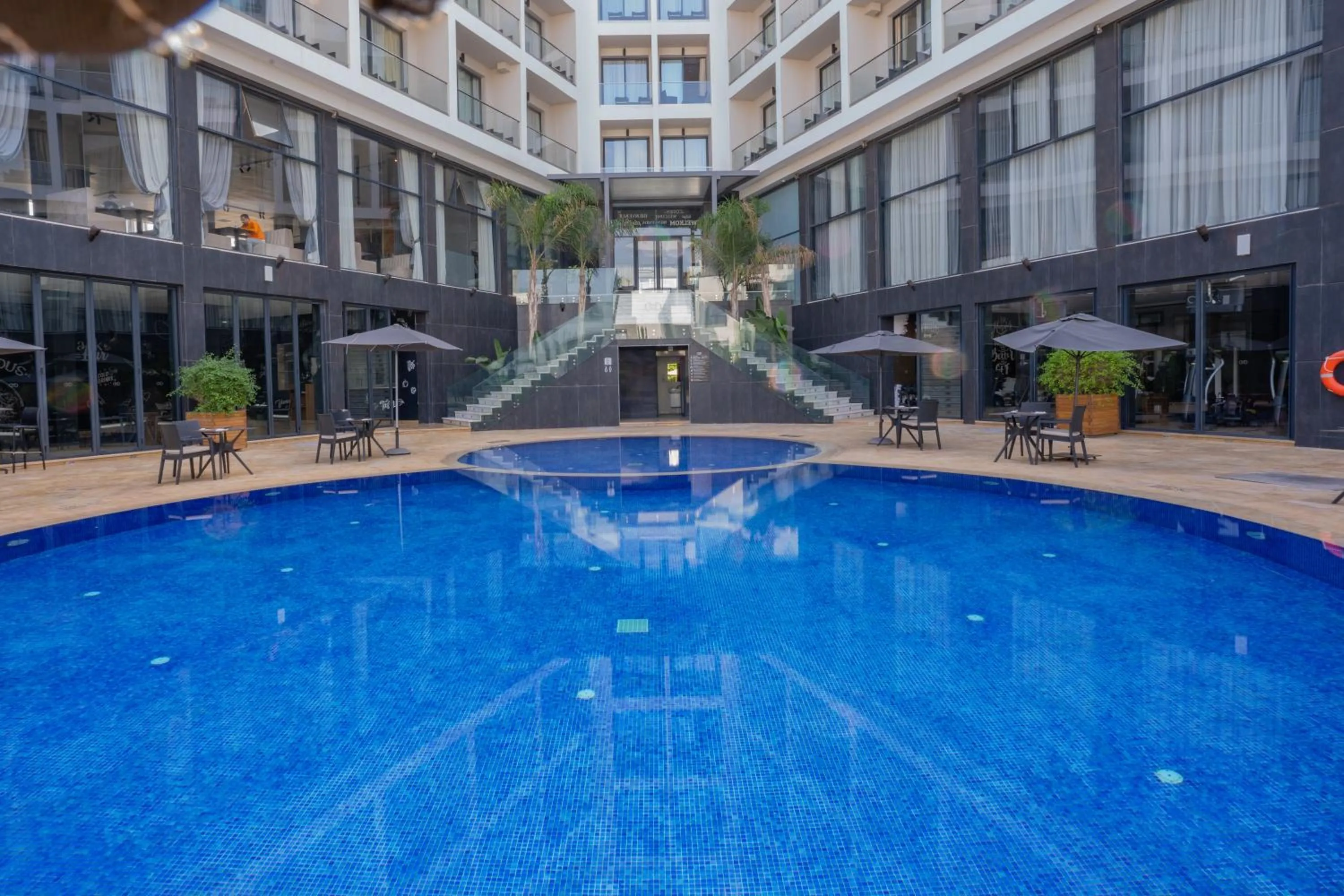 Swimming pool in Dominium Hivernage Hotel