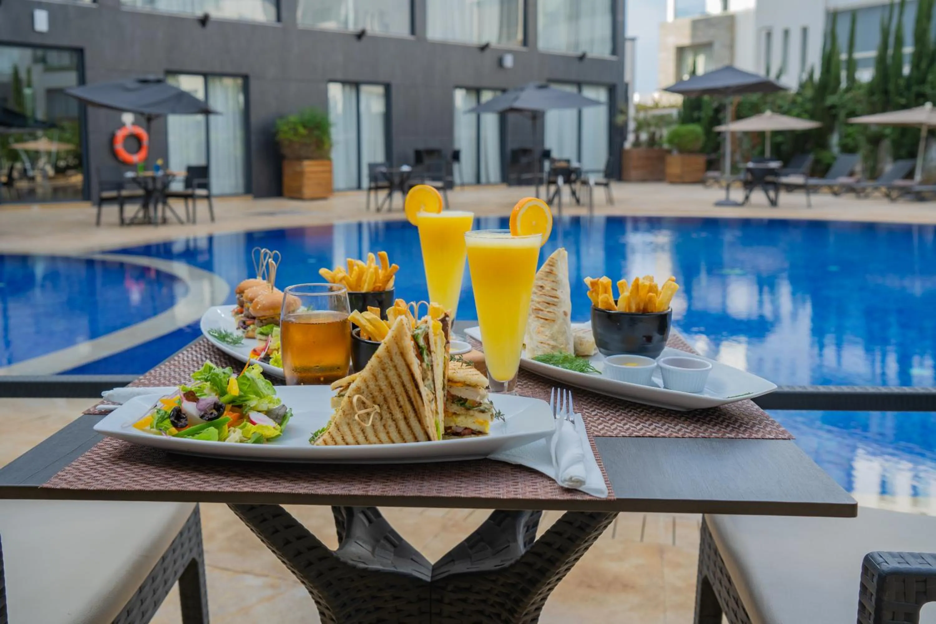 Swimming pool in Dominium Hivernage Hotel