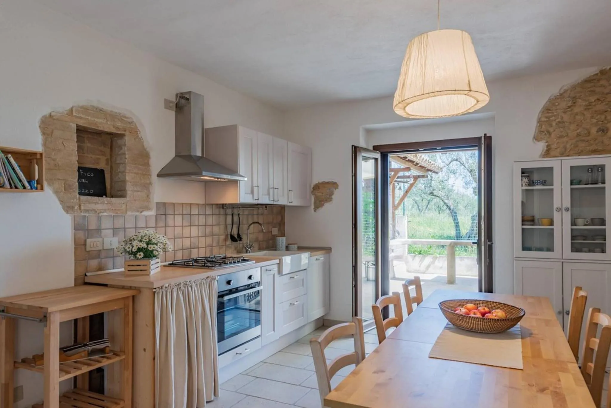 Kitchen or kitchenette in Il fico nel Pozzo - YourPlace Abruzzo