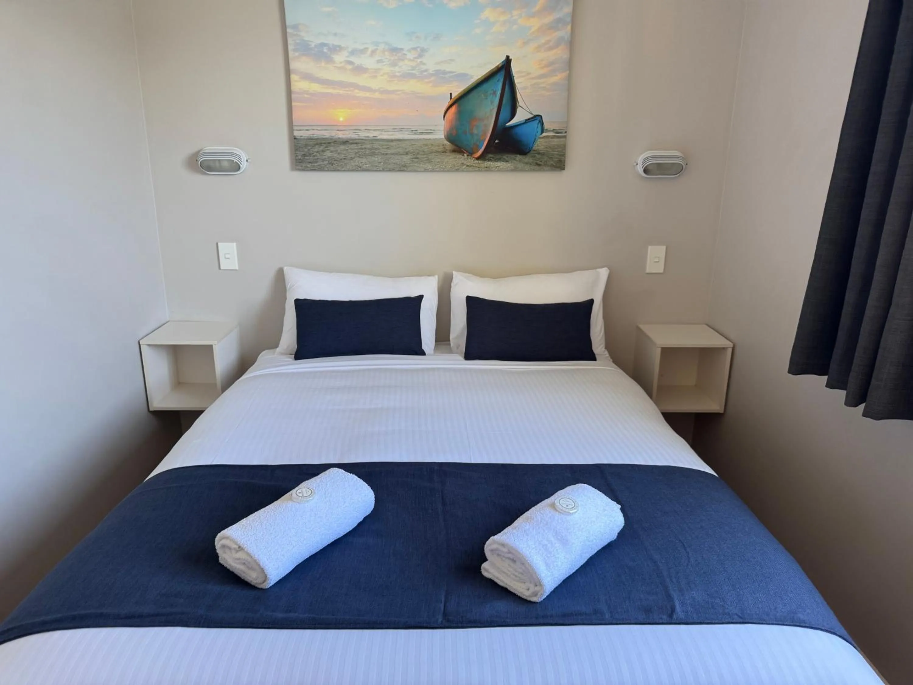 Bedroom, Bed in Clarence Head Caravan Park