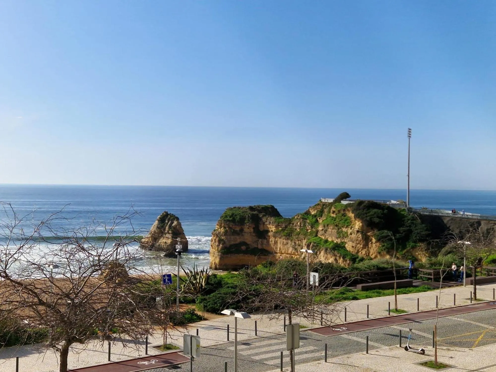 Nearby landmark in Modern flat with sea view and direct beach access